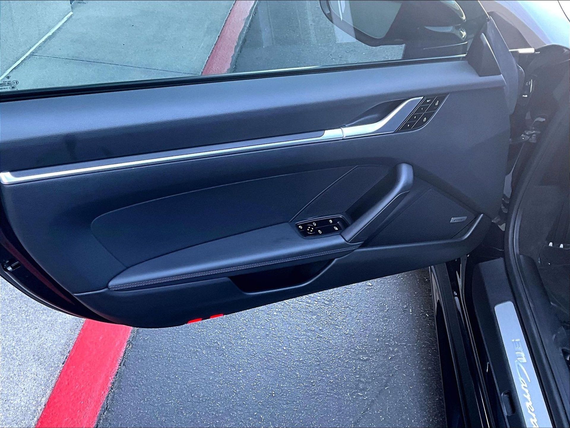 2020 911 Carrera picture #18