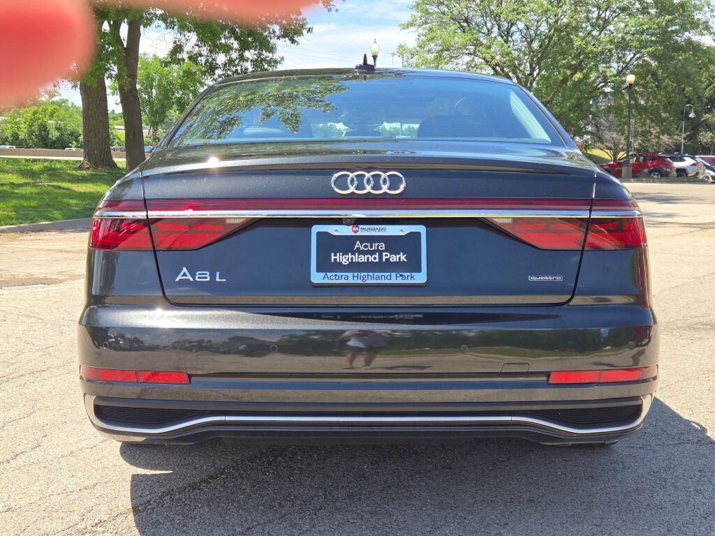 2022 Audi A8 L 55 Quattro photo 16