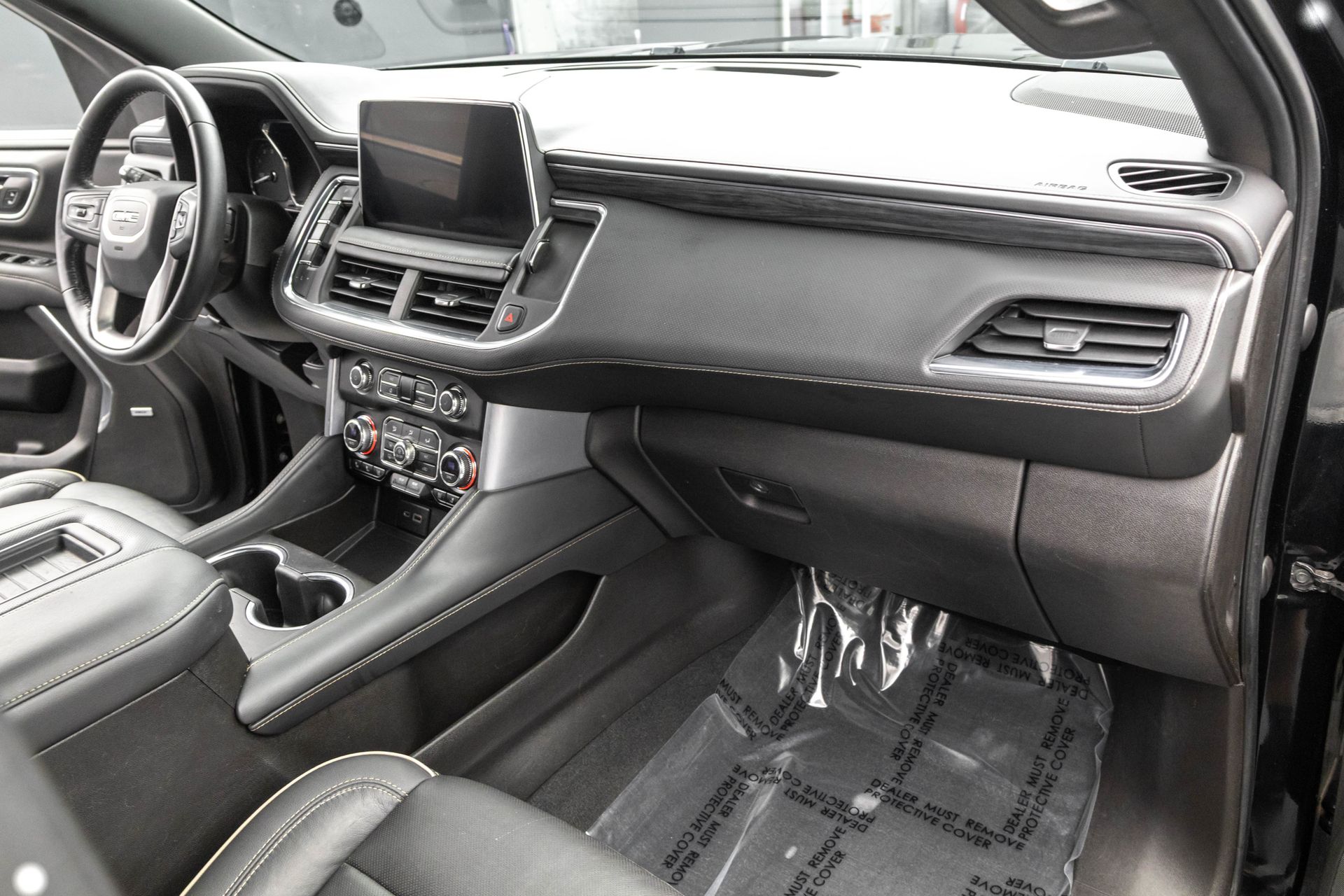 2021 GMC YUKON XL - Image 37