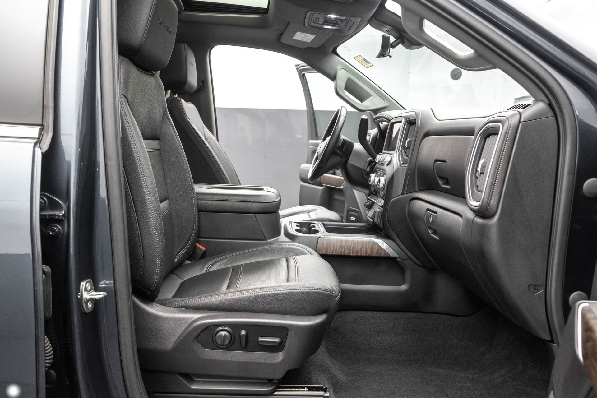 2020 GMC SIERRA - Image 40