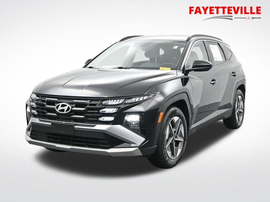 Phantom Black 2025 Hyundai Tucson SUV / Crossover Front-Wheel Drive 8-Speed Automatic