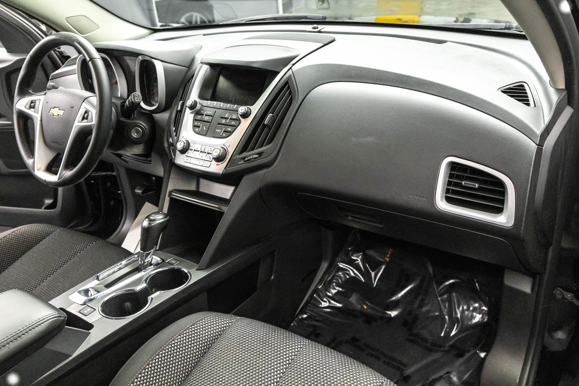 2017 CHEVROLET EQUINOX - Image 34