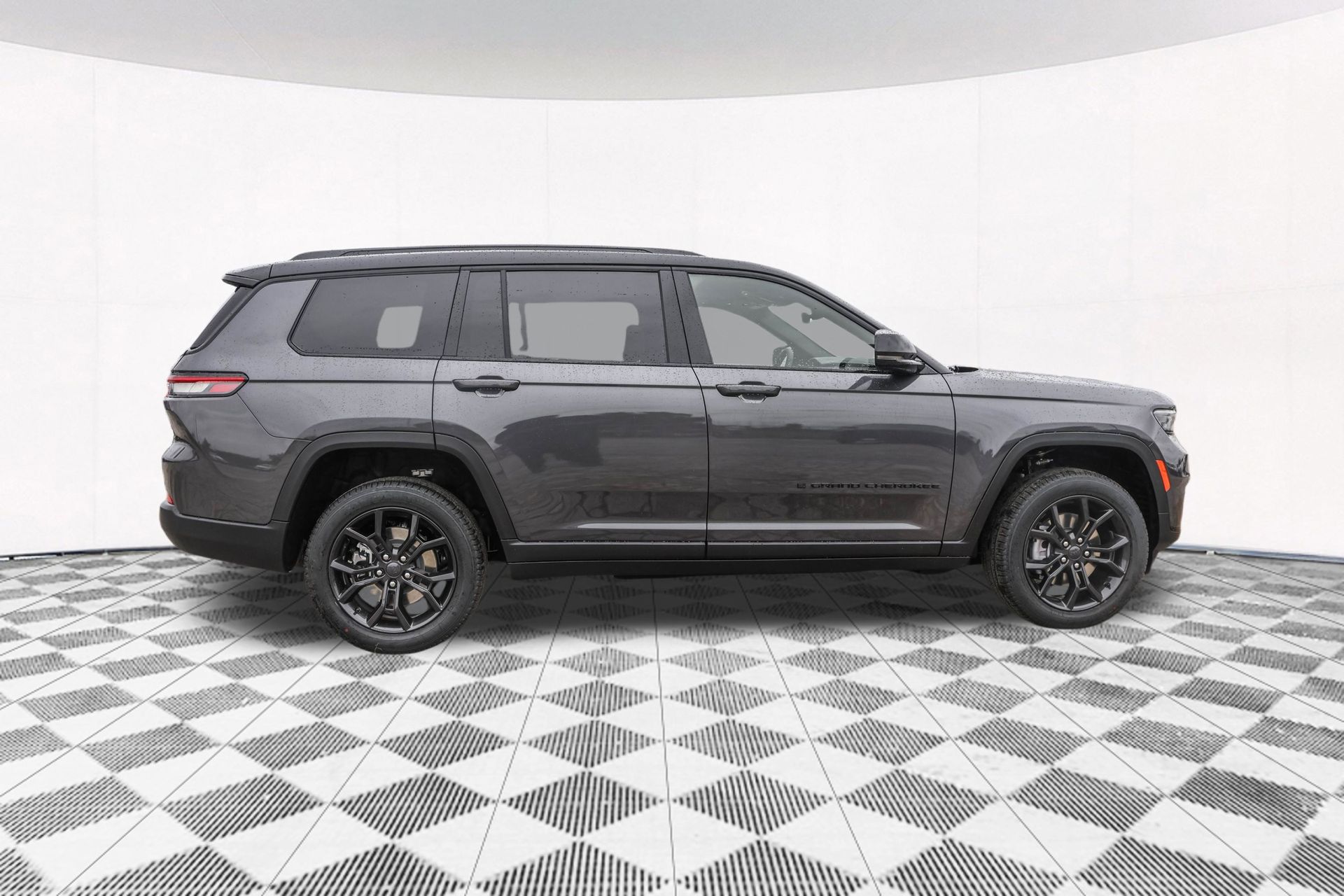 2025 JEEP GRAND CHEROKEE L - Image 14
