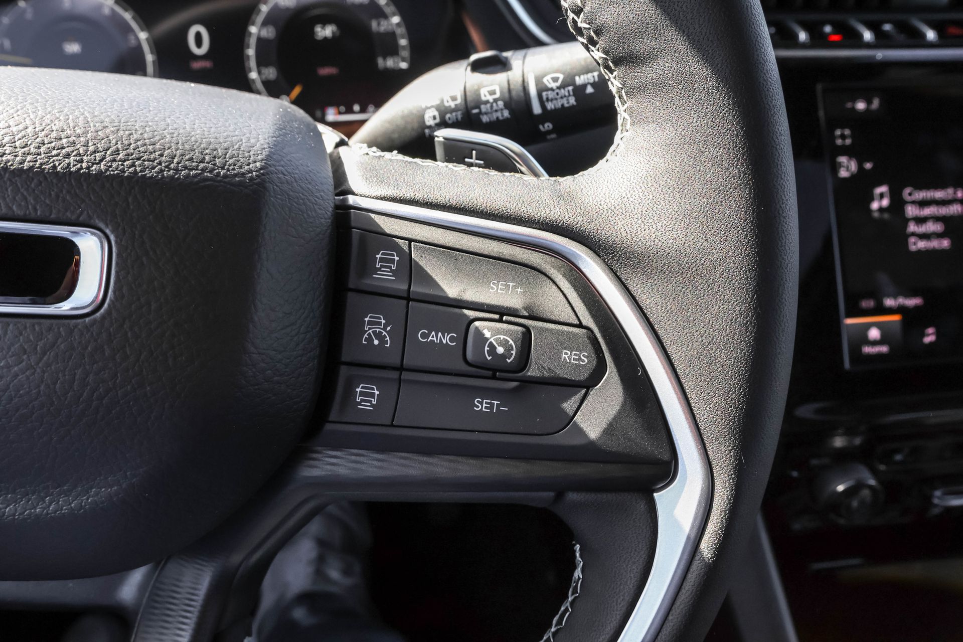 2025 JEEP GRAND CHEROKEE - Image 26