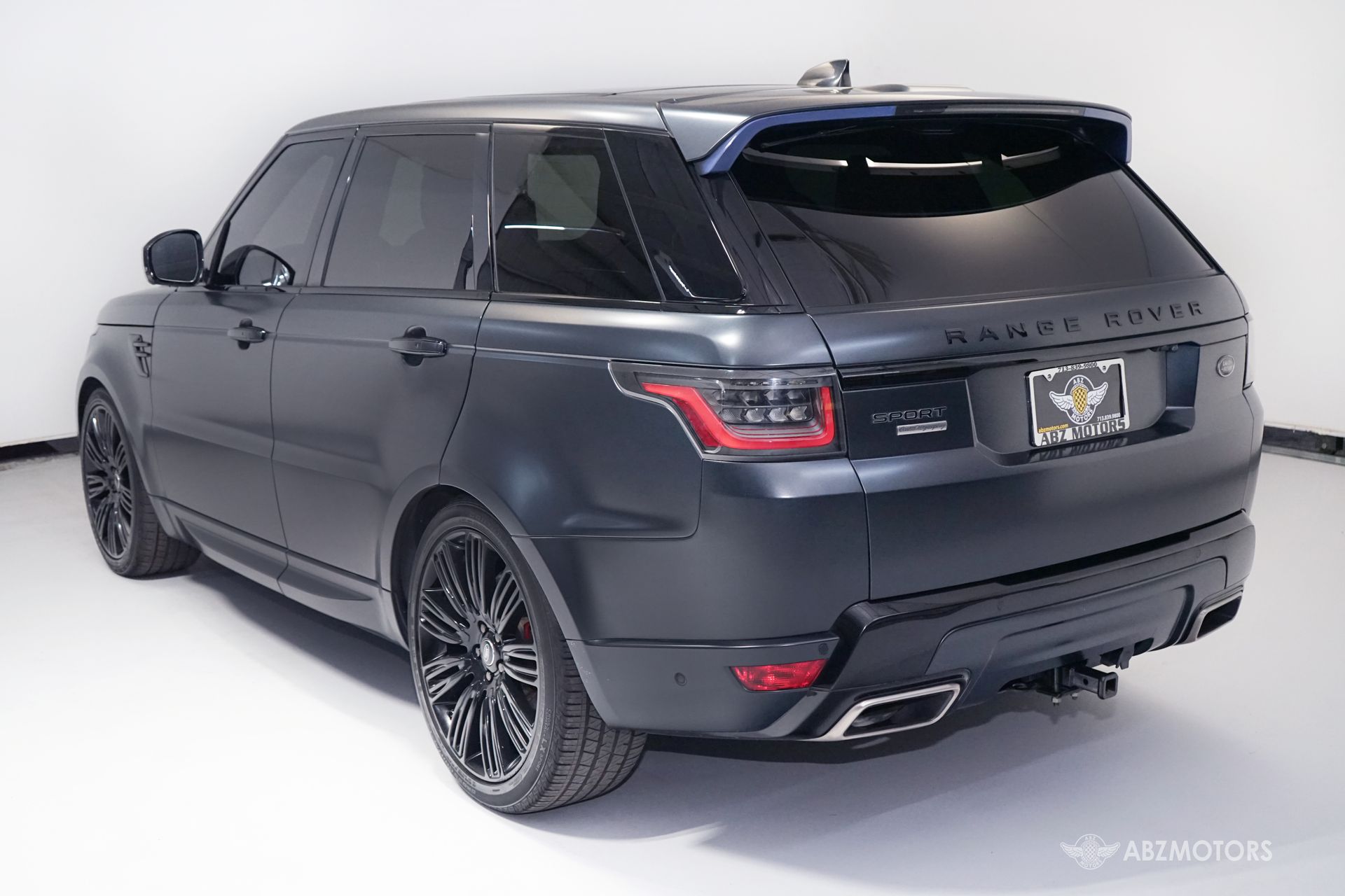 View vehicle photo 7