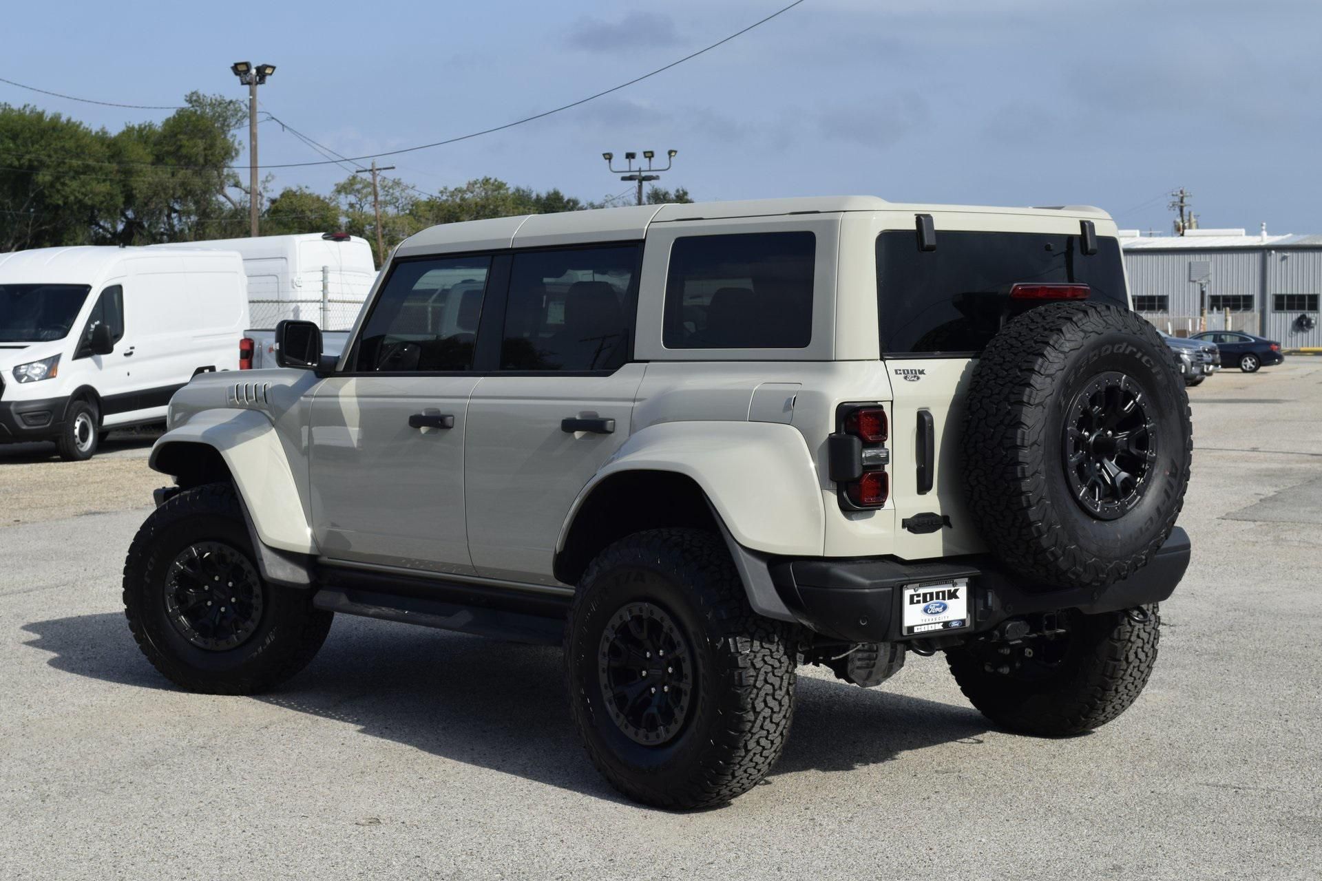 2025 Ford Bronco Raptor - 3