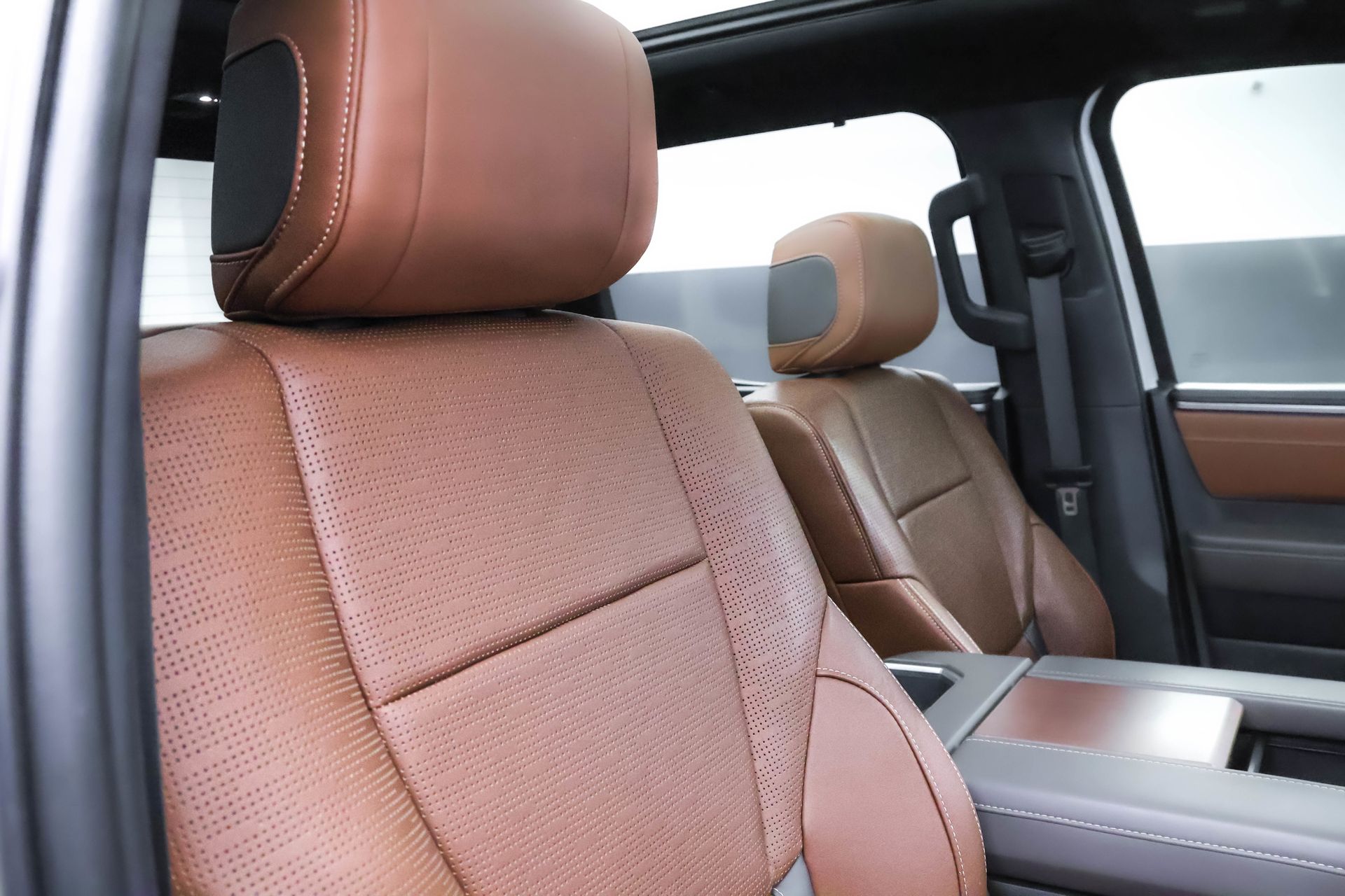 2023 TOYOTA TUNDRA - Image 34