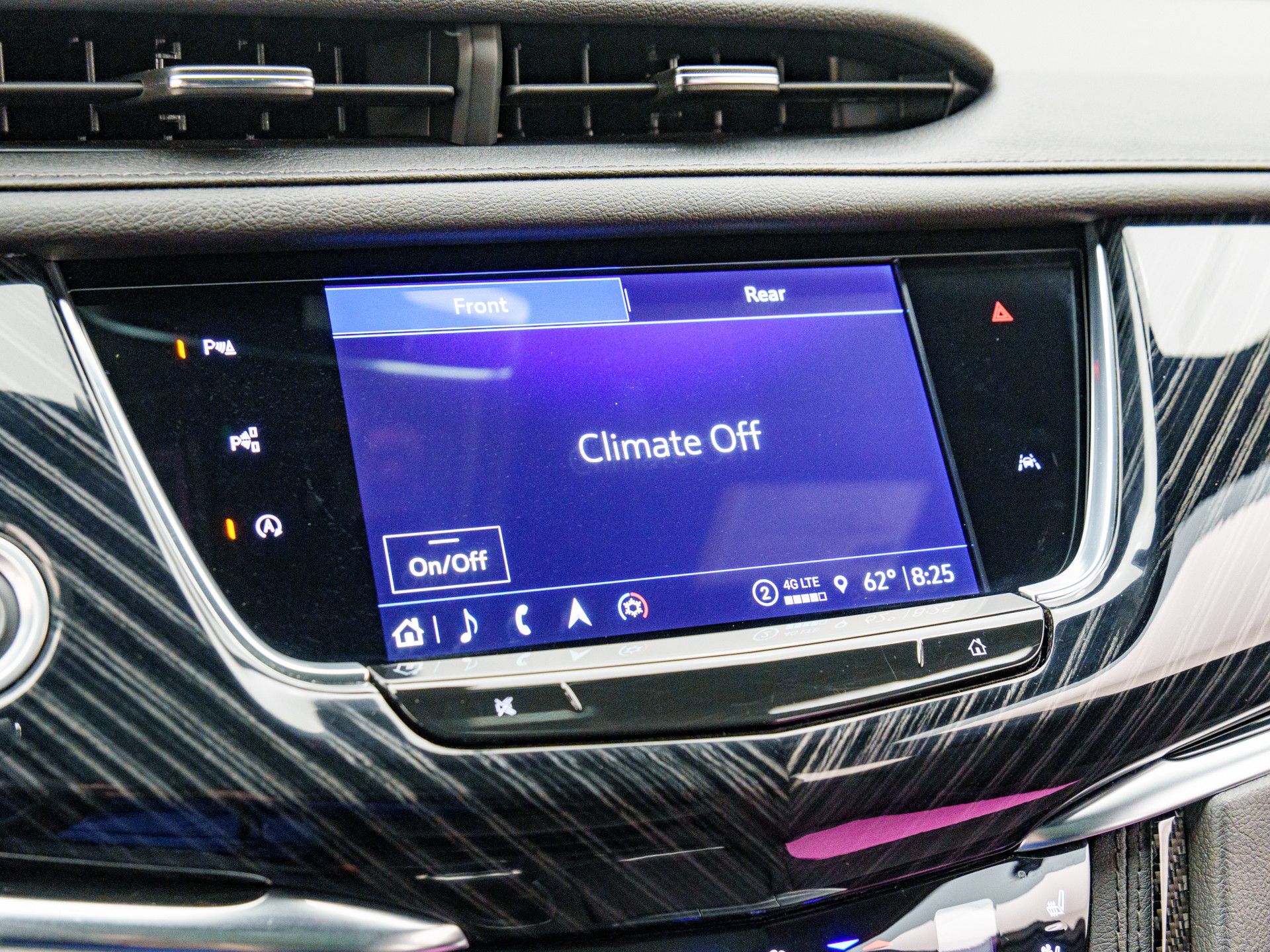 2024 Cadillac XT6 Premium Luxury photo