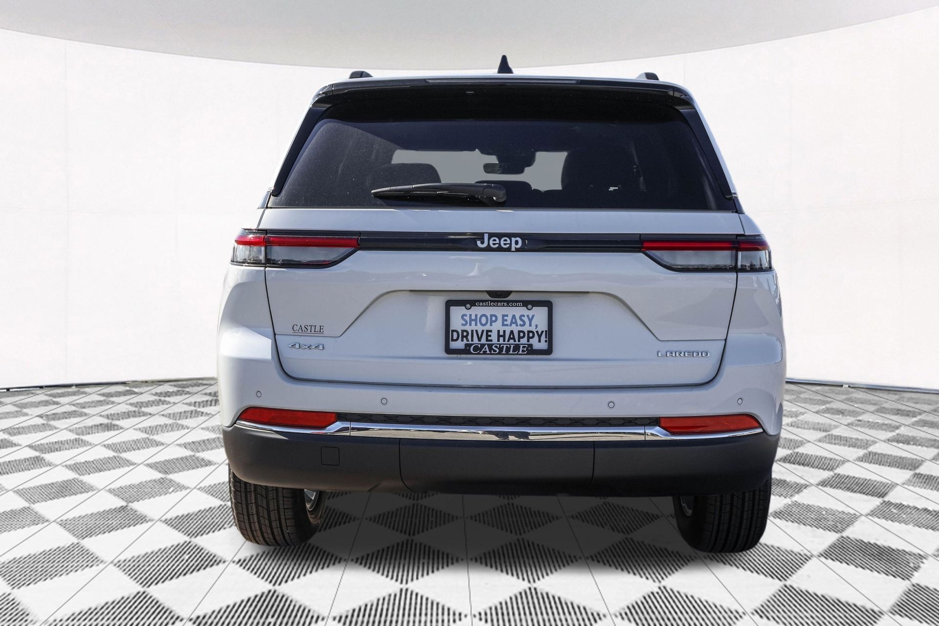 2025 JEEP GRAND CHEROKEE - Image 12