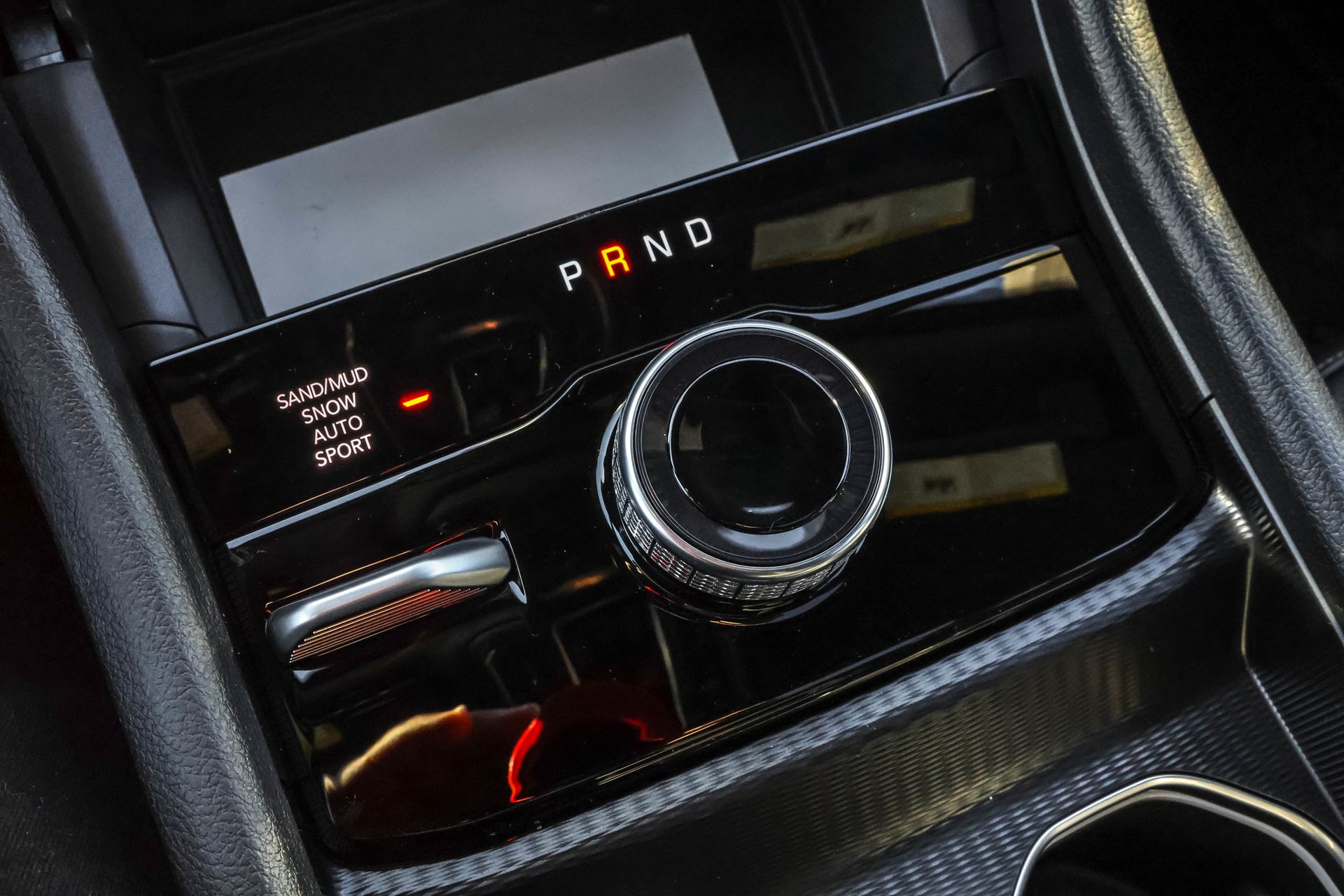 2025 JEEP GRAND CHEROKEE L - Image 22