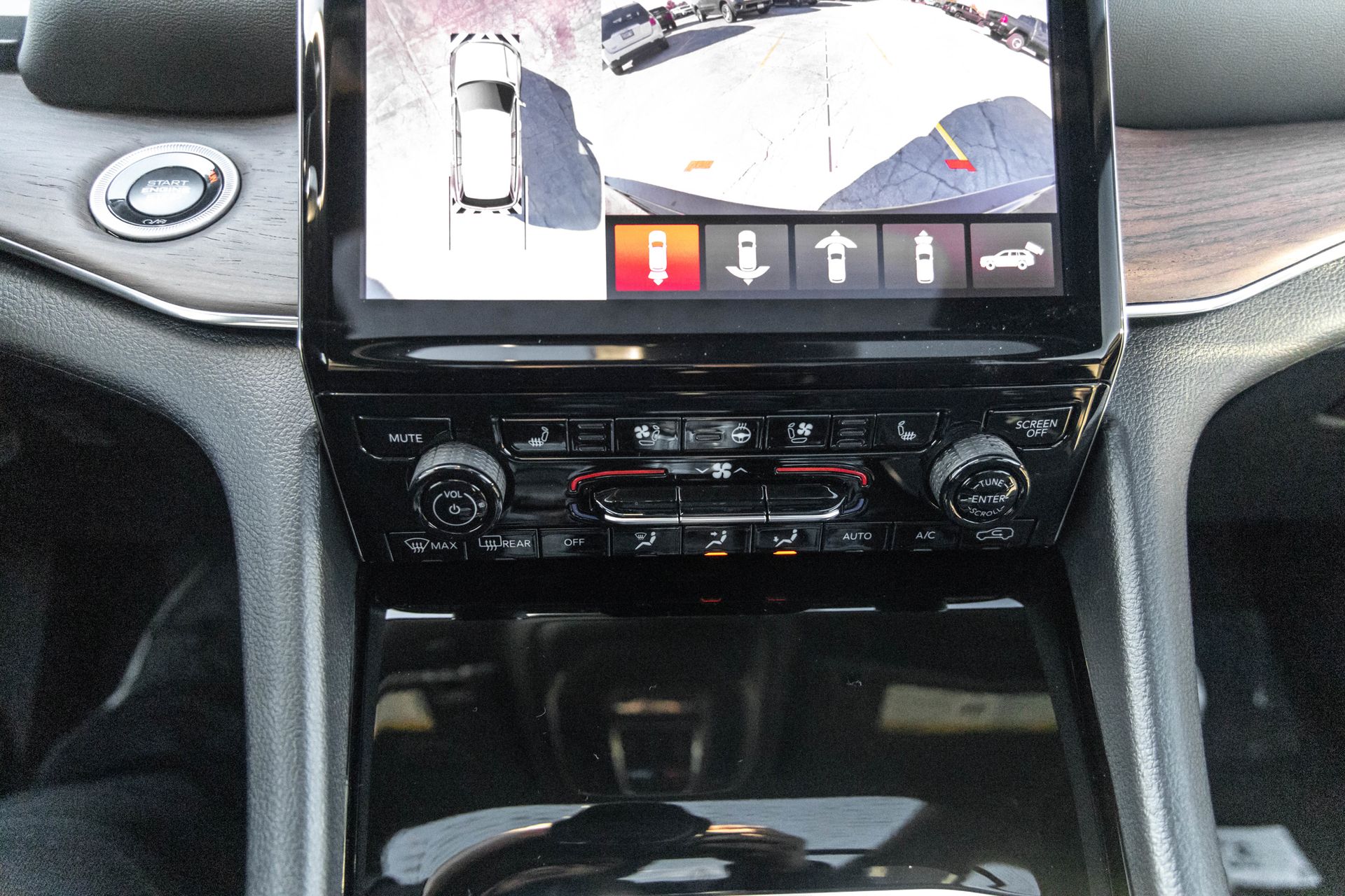 2025 JEEP GRAND CHEROKEE - Image 20