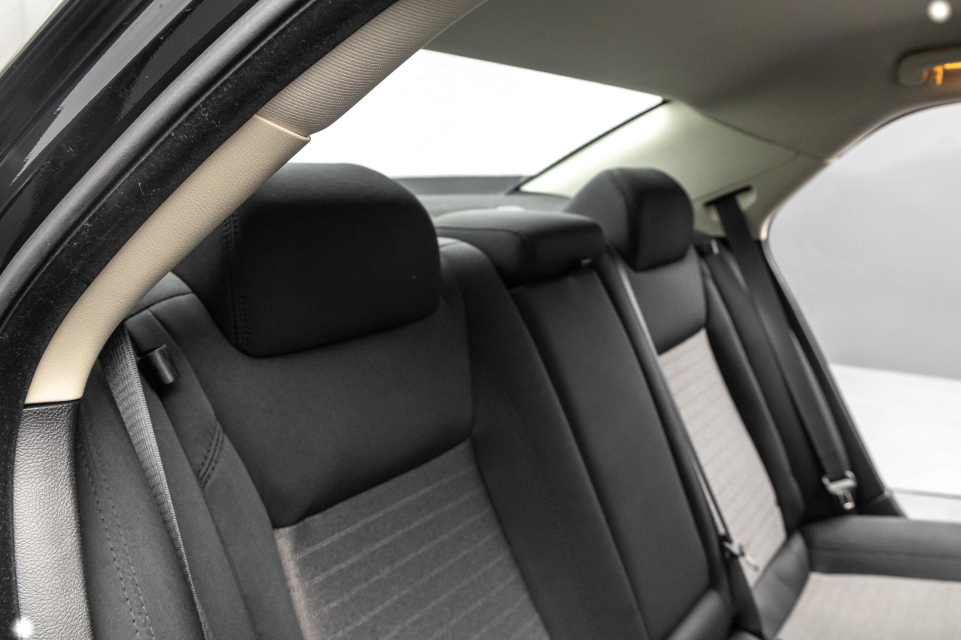 2022 CHRYSLER 300 - Image 33