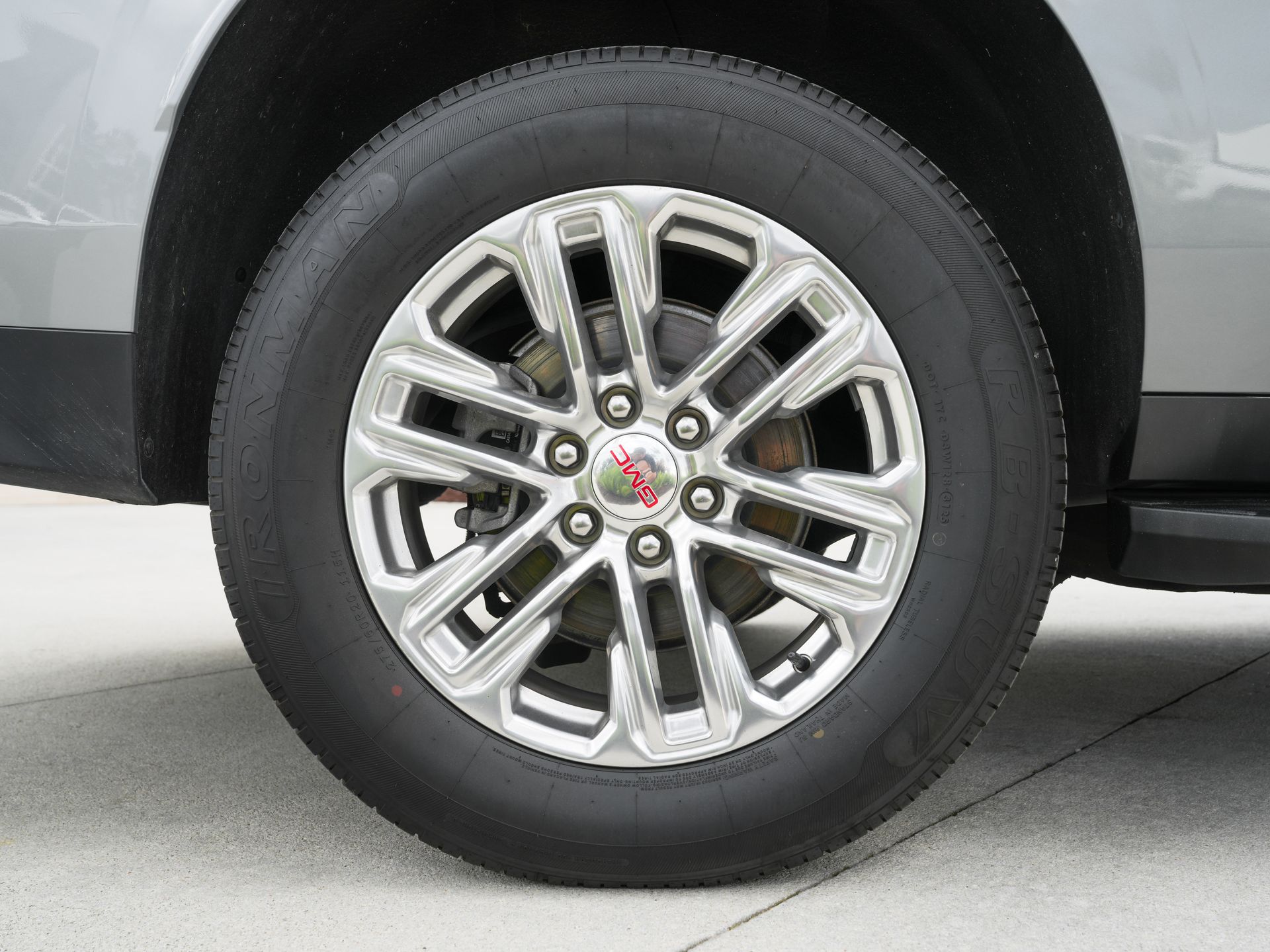 used 2024 GMC Yukon XL car, priced at $49,900