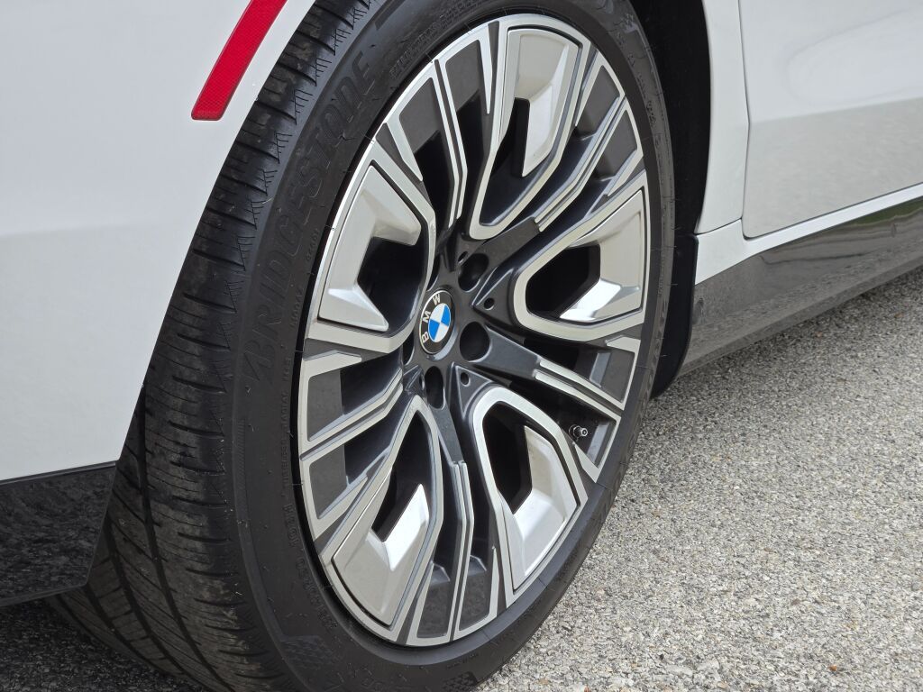 2024 Bmw 750e 750e xDrive photo 6