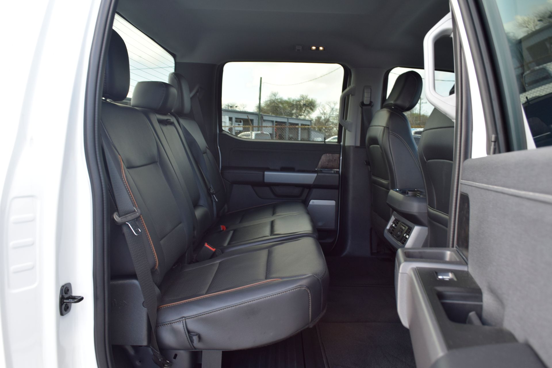 2025 Ford F-350SD Lariat White at EAG Ford Navasota