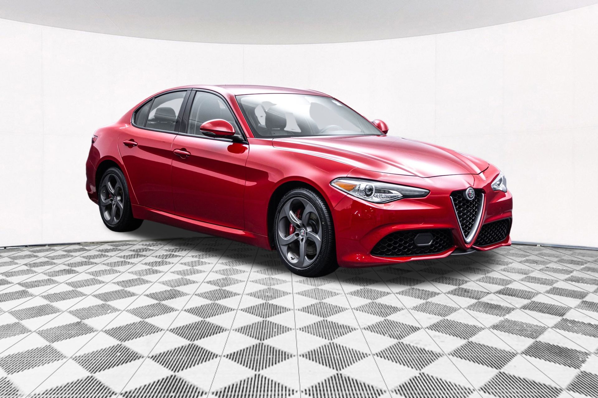 2017 ALFA ROMEO GIULIA (952) - Image 15