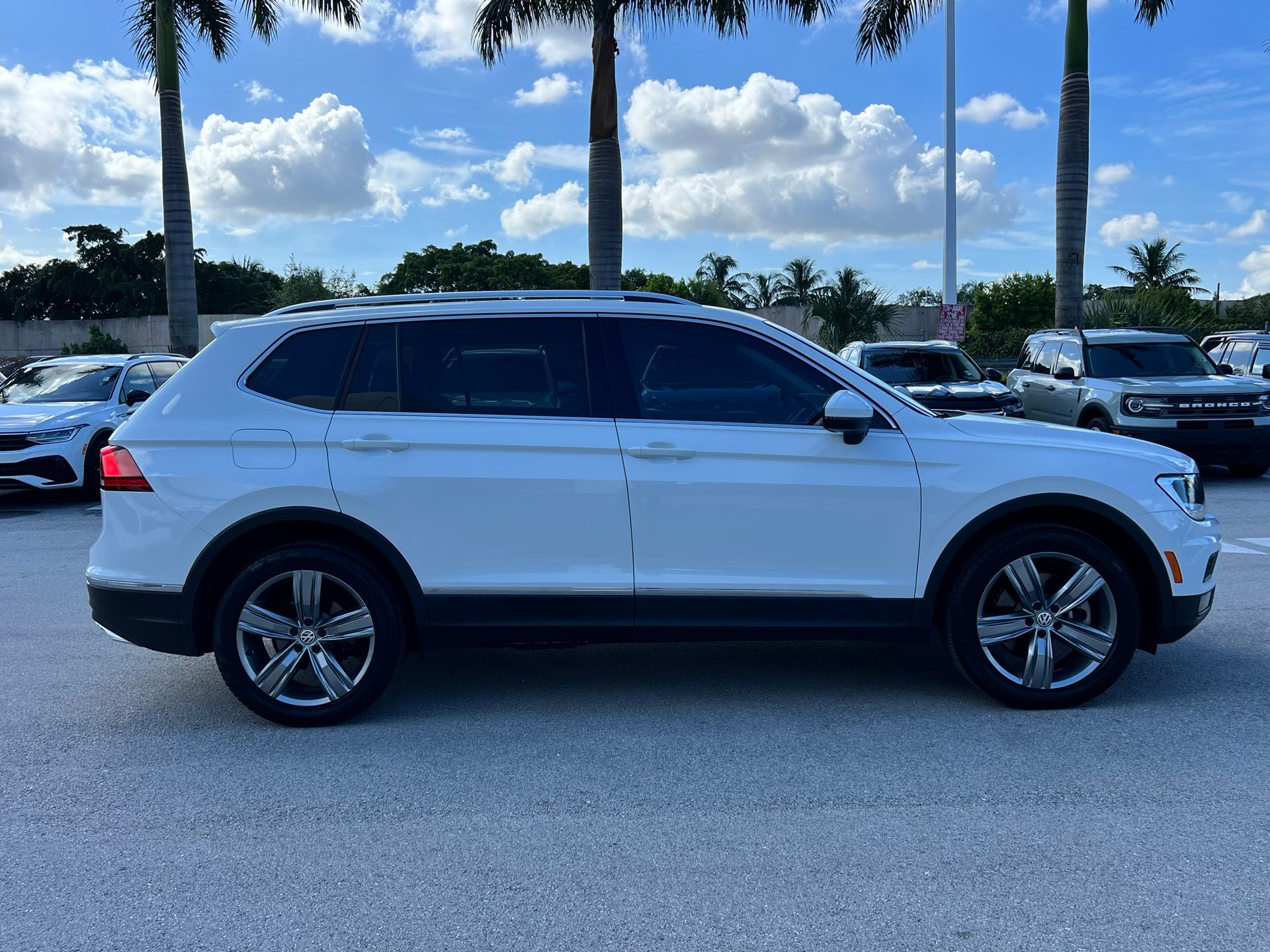 2021 Volkswagen Tiguan 2.0T SEL 23