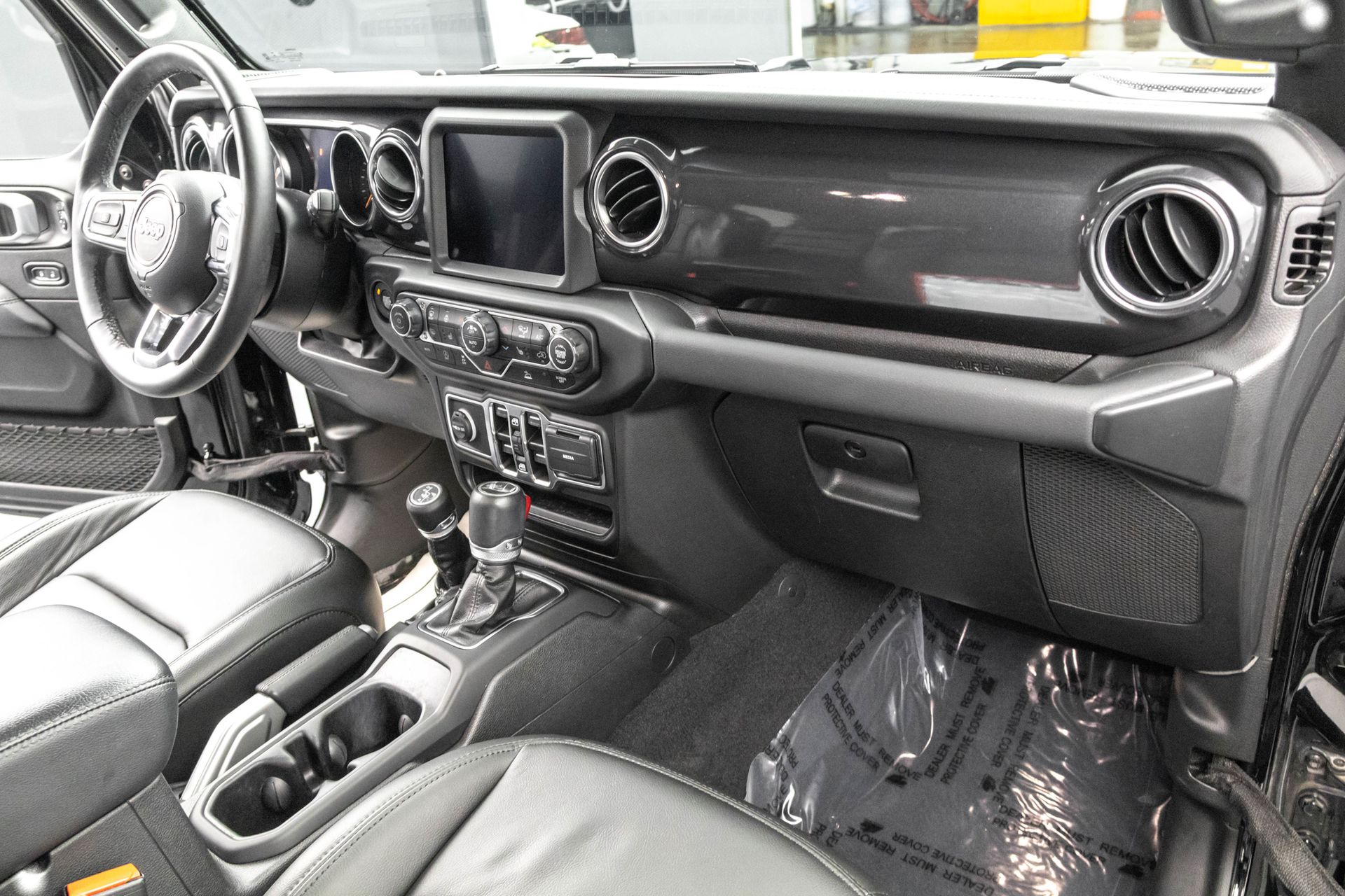 2022 JEEP WRANGLER - Image 37