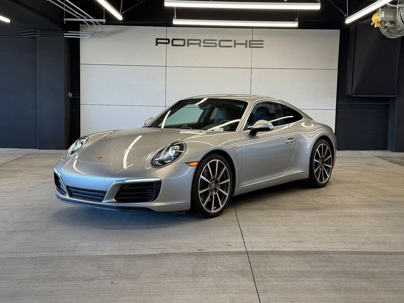 GT Silver Metallic 2017 Porsche 911 Carrera S Coupe RWD Coupe Rear-Wheel Drive 7-Speed Automatic
