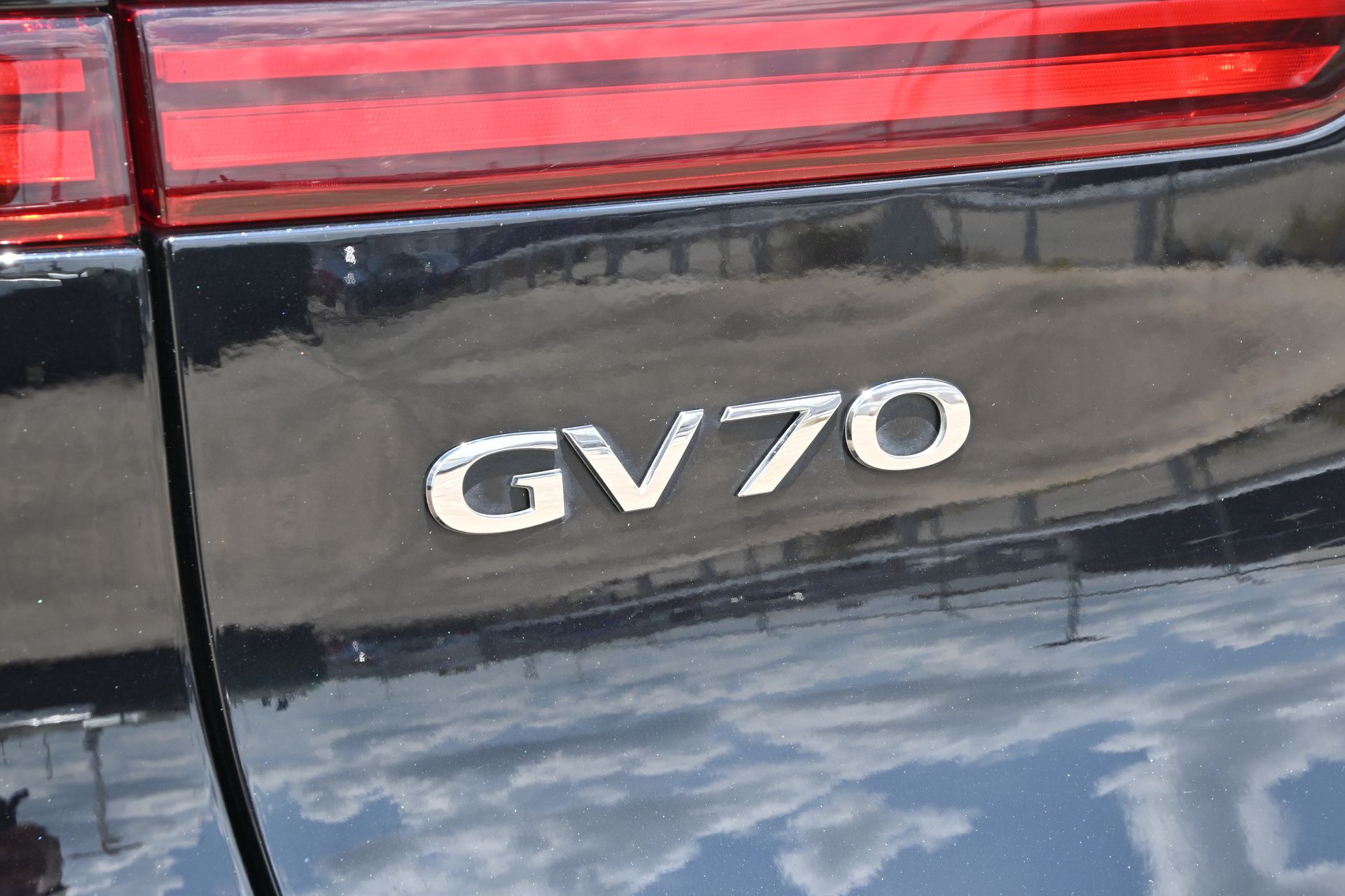2024 Genesis GV70 2.5T Black at AutoSavvy Houston Southwest