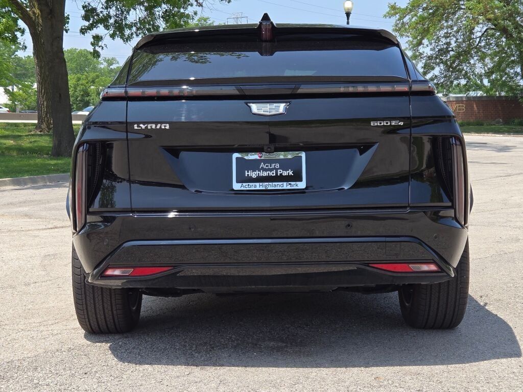 2025 Cadillac Lyriq Sport photo 14