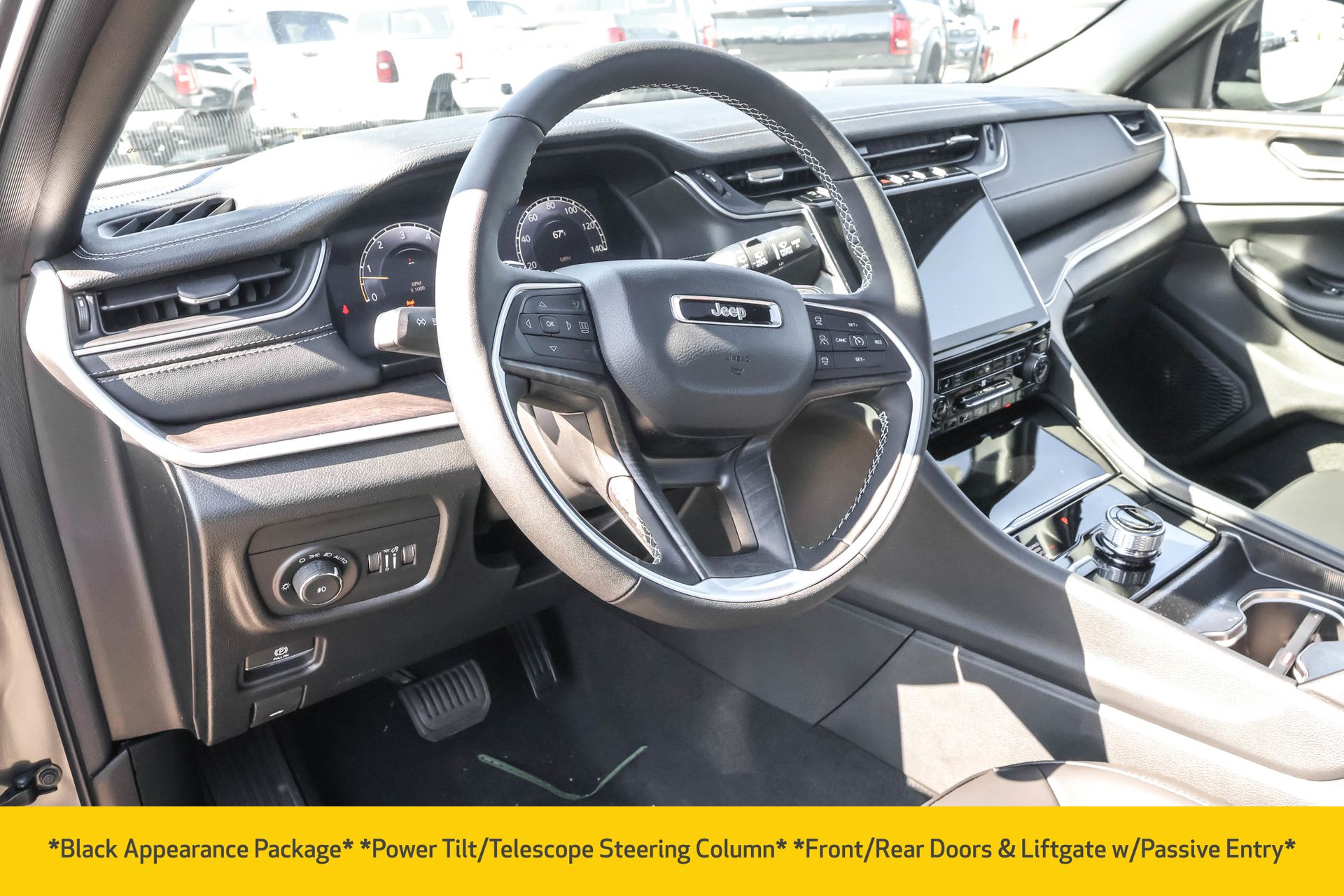 2025 JEEP GRAND CHEROKEE - Image 4