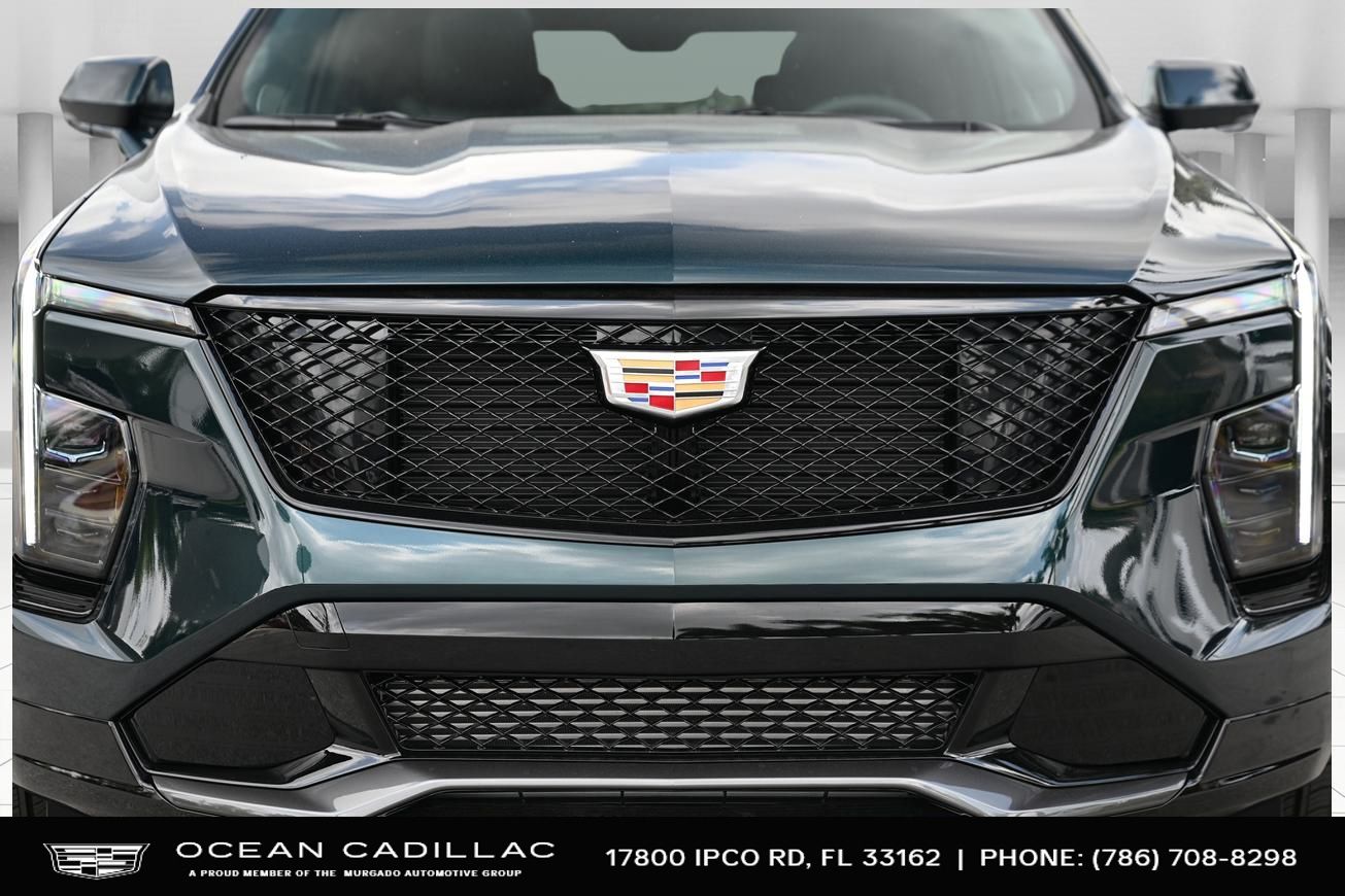 2024 Cadillac XT4 Sport 9