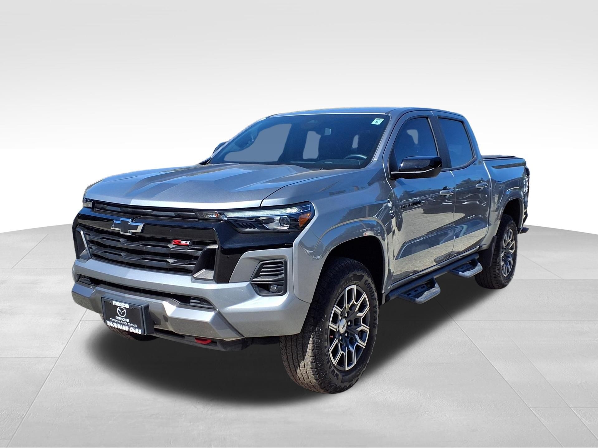 Sterling Gray Metallic 2023 Chevrolet Colorado Pickup Truck Four-Wheel Drive 8-Speed Automatic