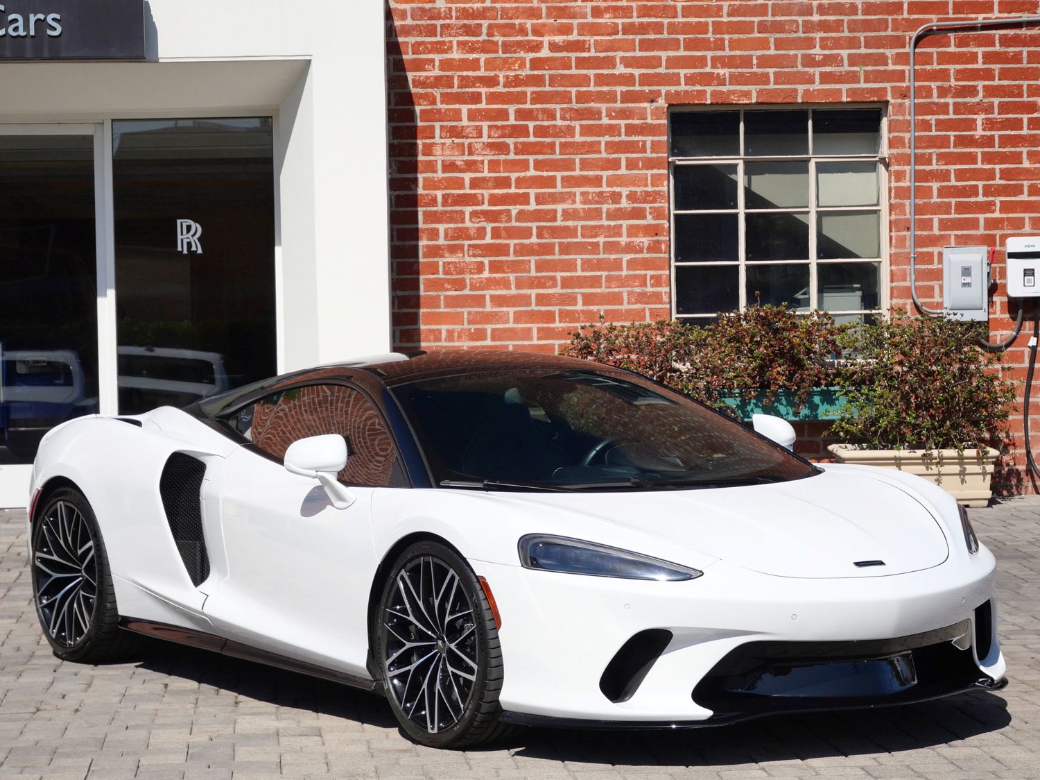 Silica White 2023 McLaren GT Coupe Rear-Wheel Drive Automatic