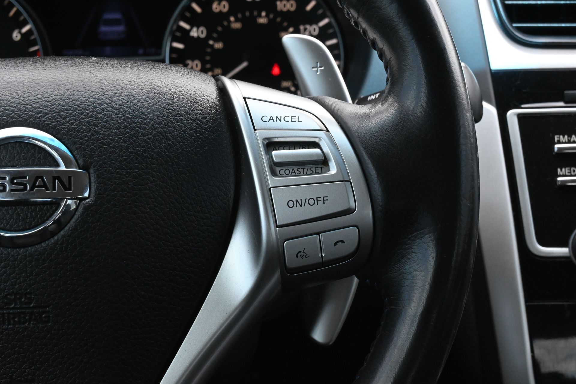 2018 Nissan Altima 2.5 SR - 7
