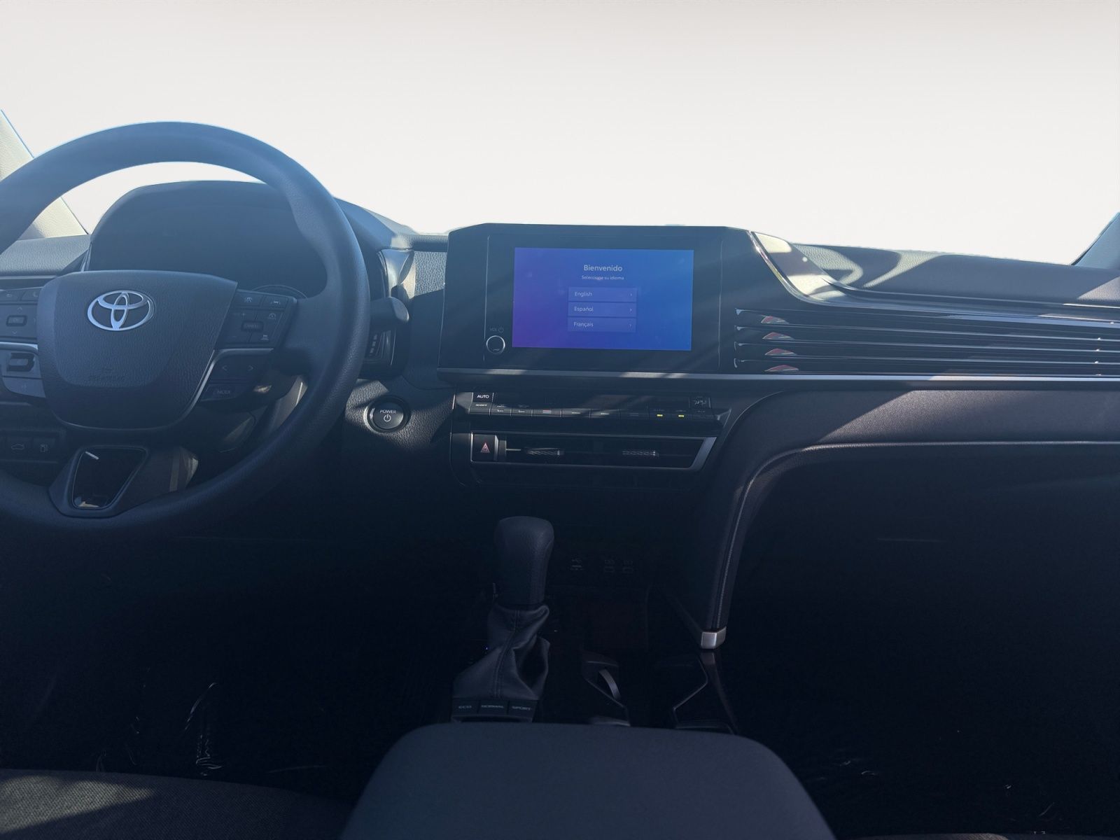 2025 Toyota Camry LE - Photo 11