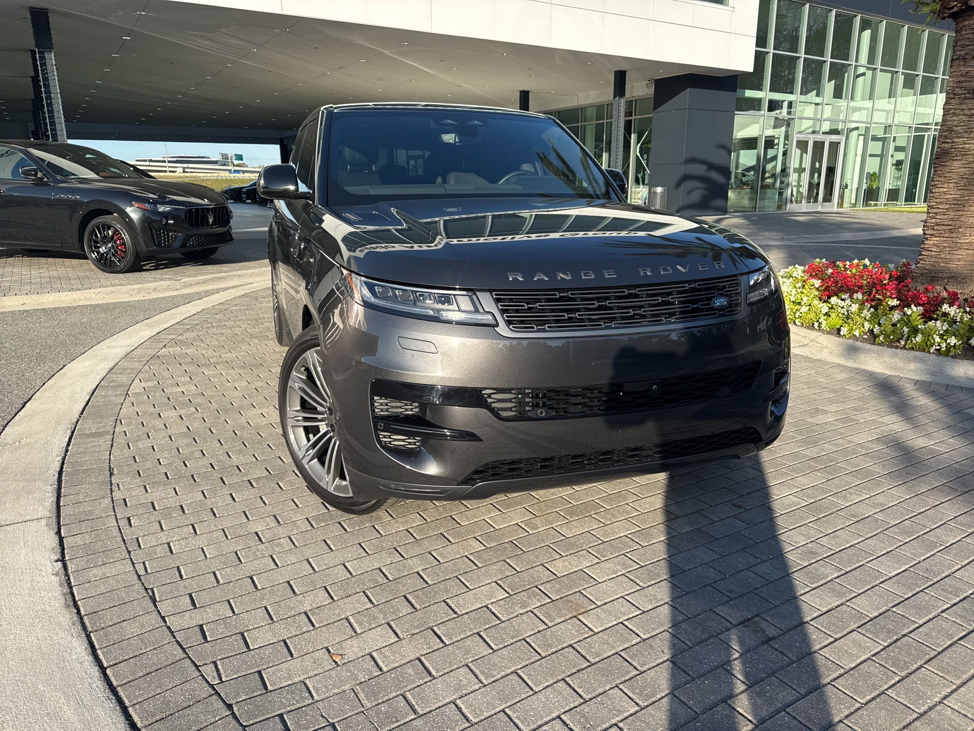 2025 Land Rover Range Rover Sport P360 SE AWD