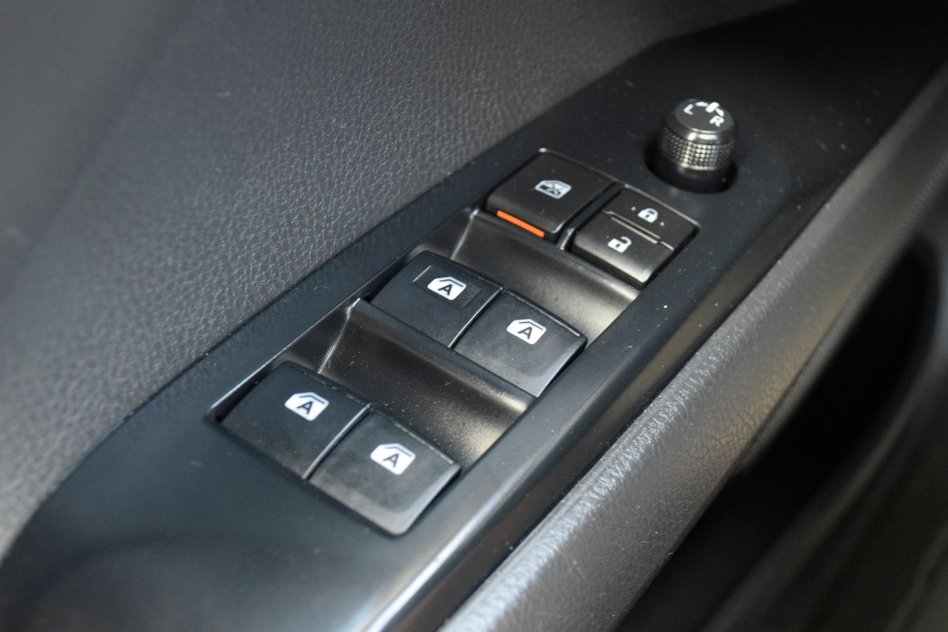 2019 Toyota Camry SE Silver at Emmons Autoplex