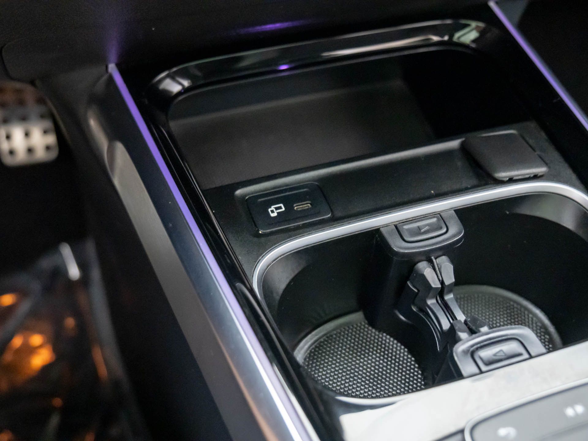 2021 Mercedes-Benz GLB GLB 35 AMG photo
