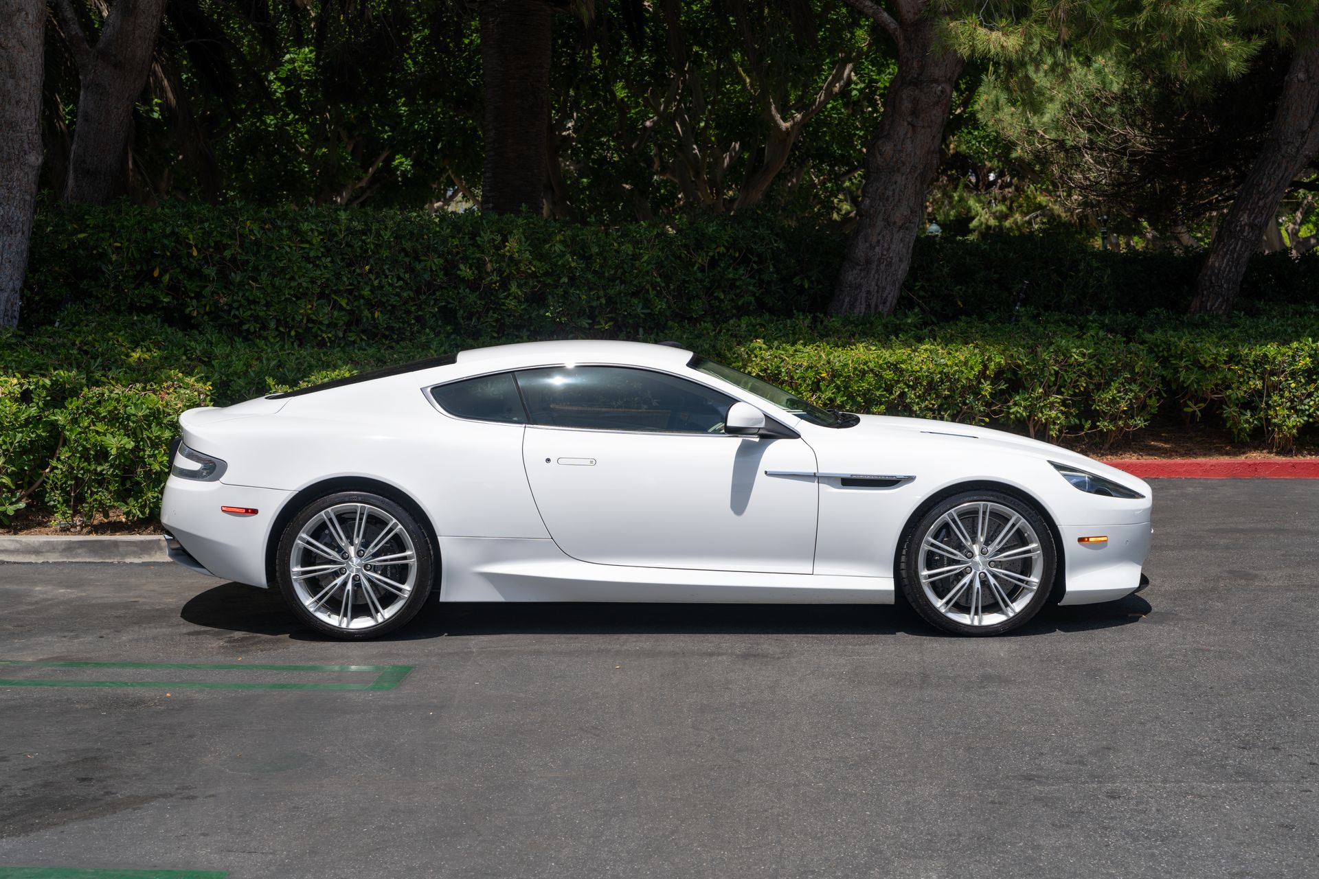 Aston Martin 2012 Virage