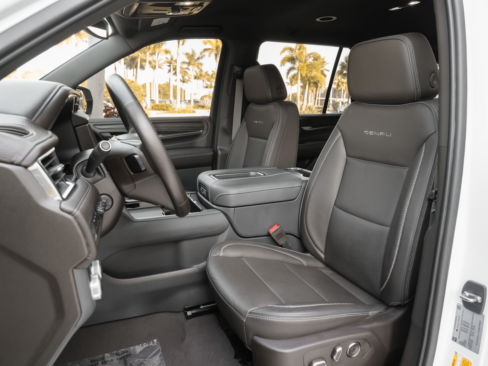 used 2023 GMC Yukon car, priced at $65,400