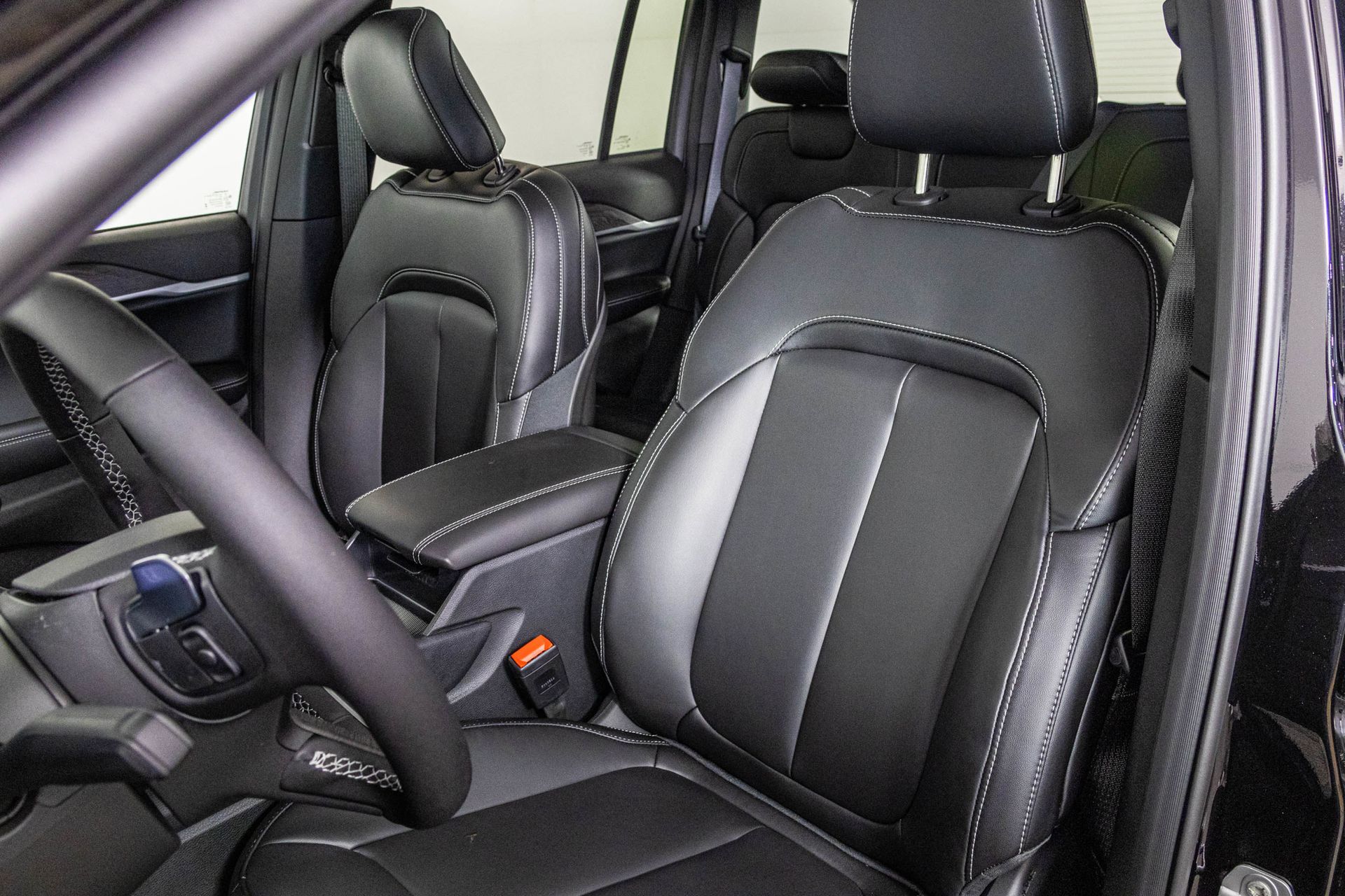 2025 JEEP GRAND CHEROKEE - Image 18