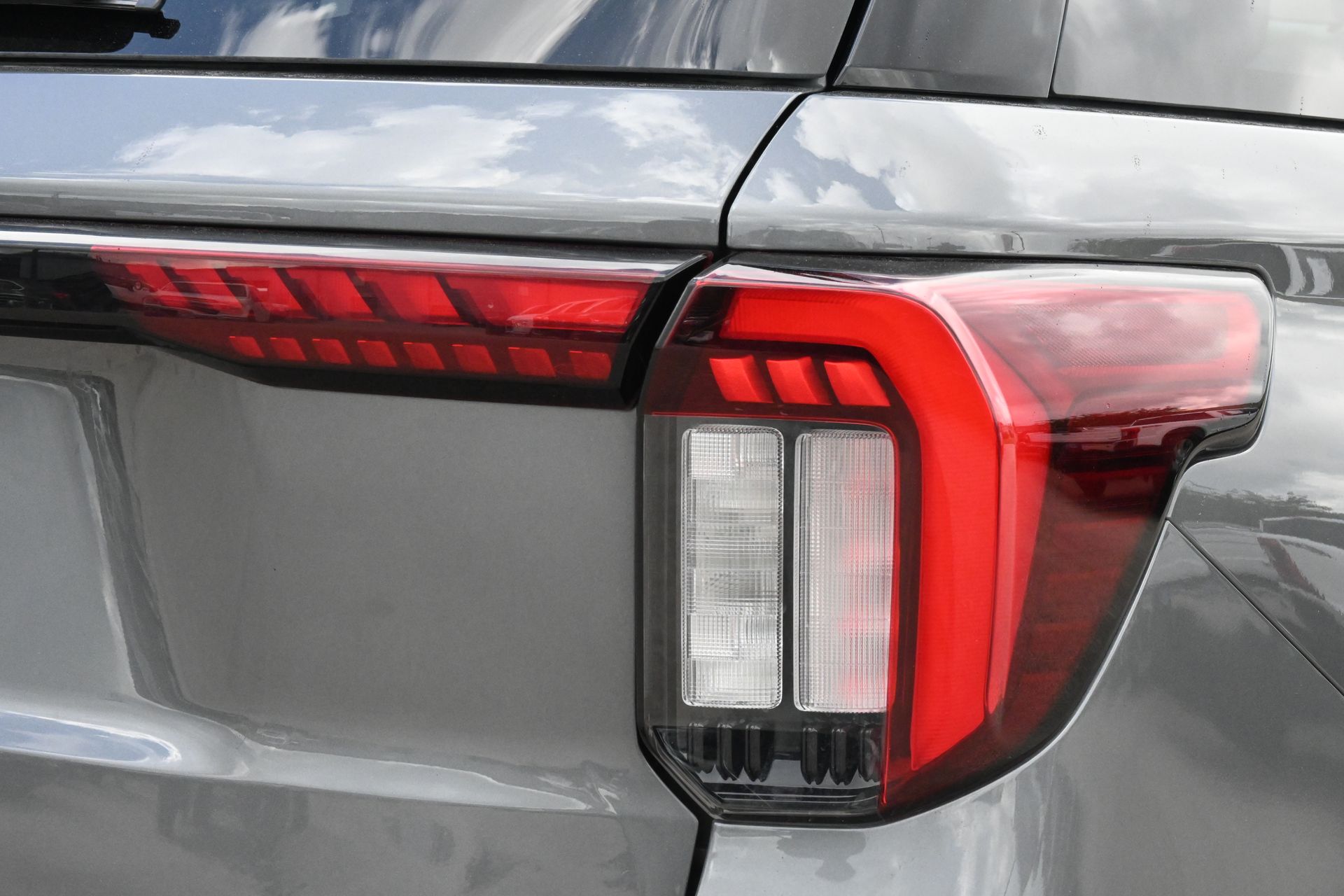 2025 Ford Explorer ST-Line Gray at Baytown Hyundai