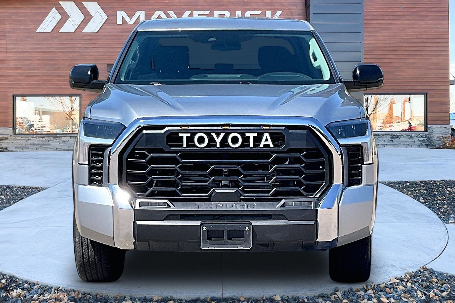 View vehicle photo 2