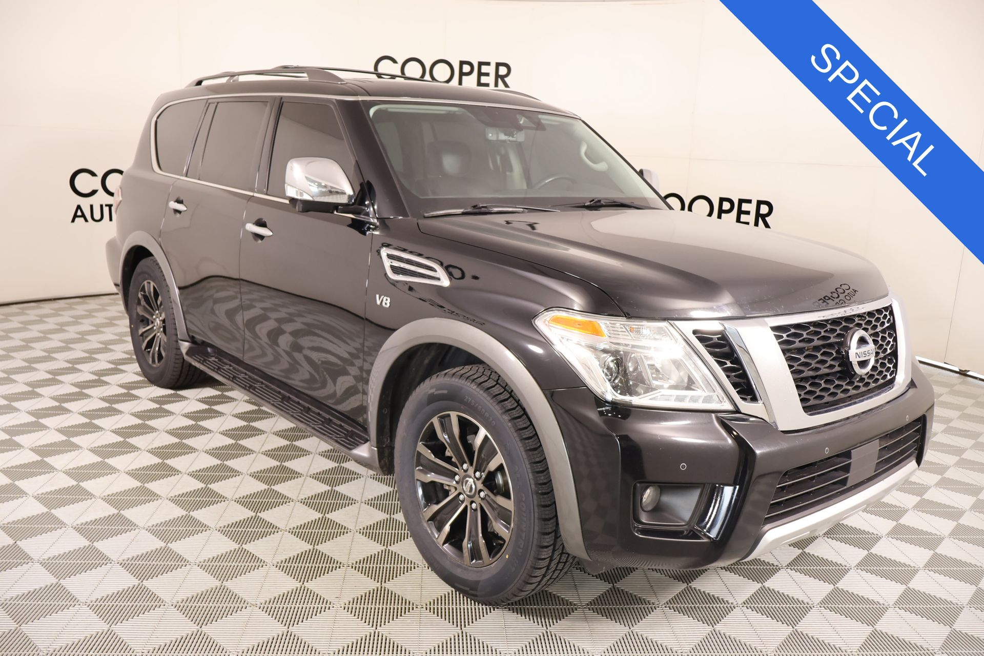 Super Black 2018 Nissan Armada SUV / Crossover 4X2 7-Speed Automatic