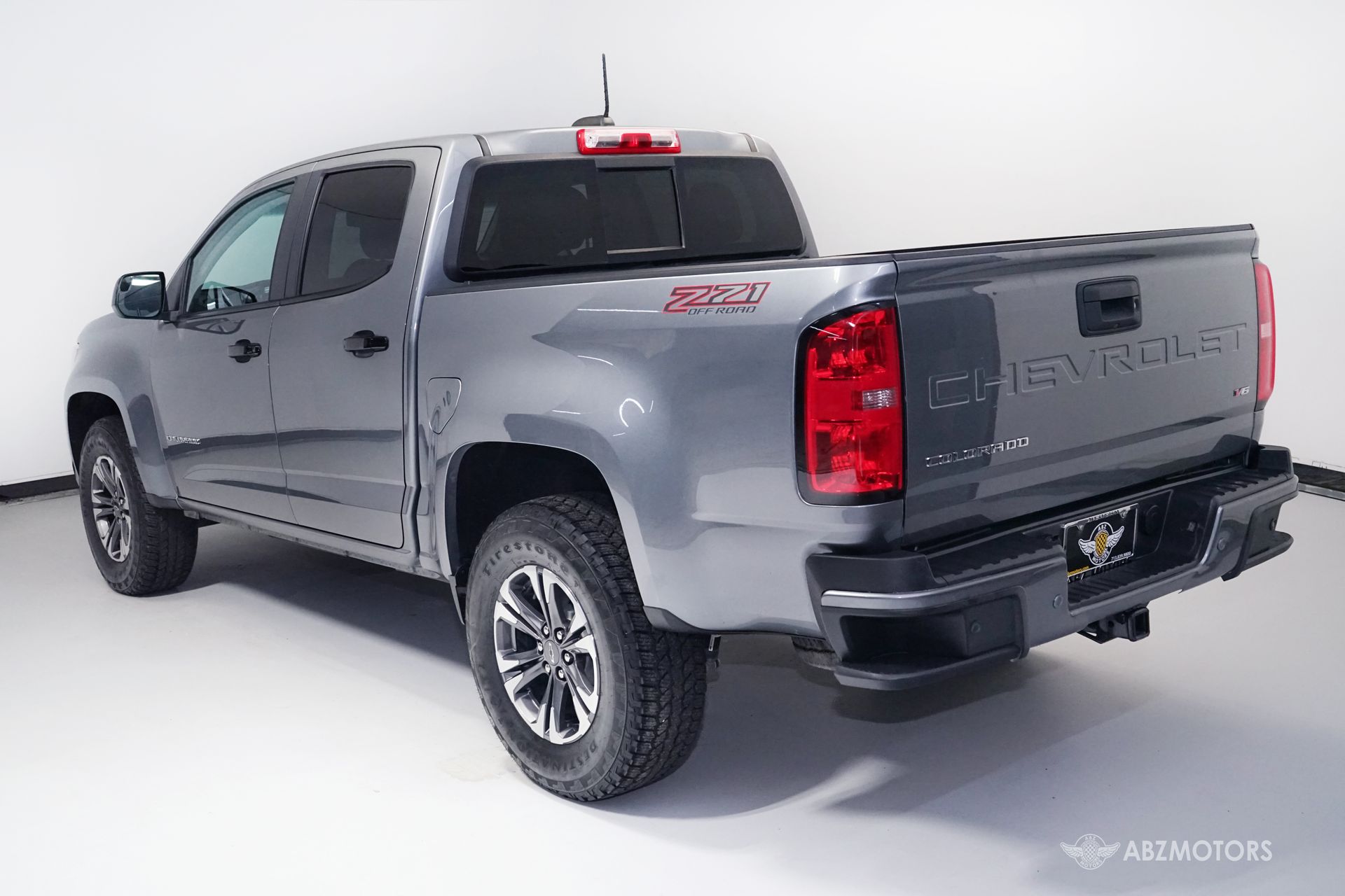 View vehicle photo 6