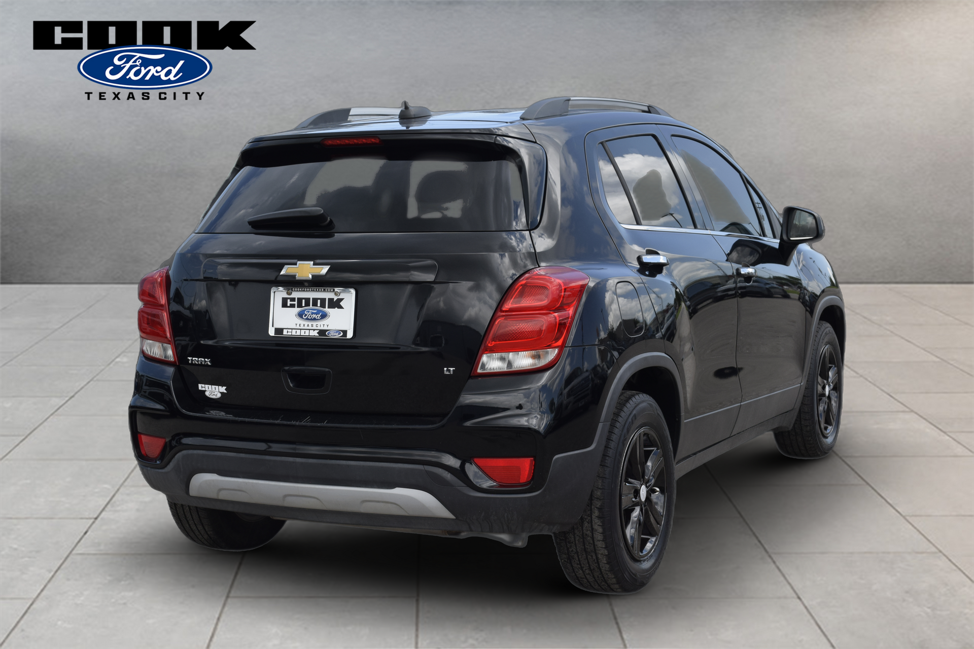 2019 Chevrolet Trax LT - 2