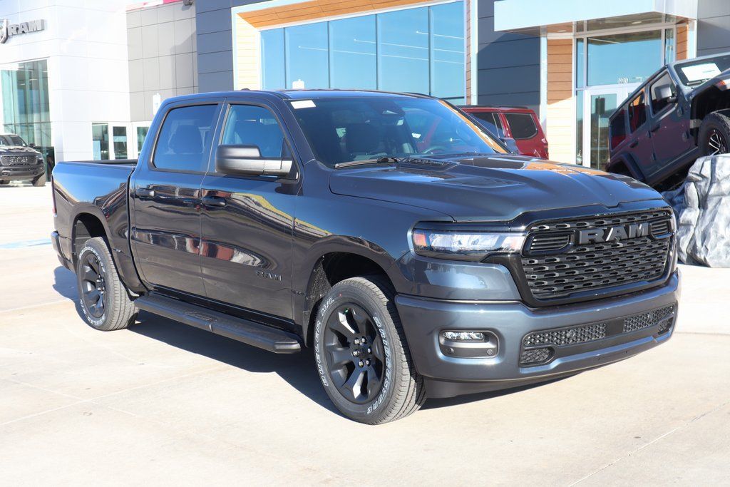 2026 RAM 1500 Express Crew Cab 4WD