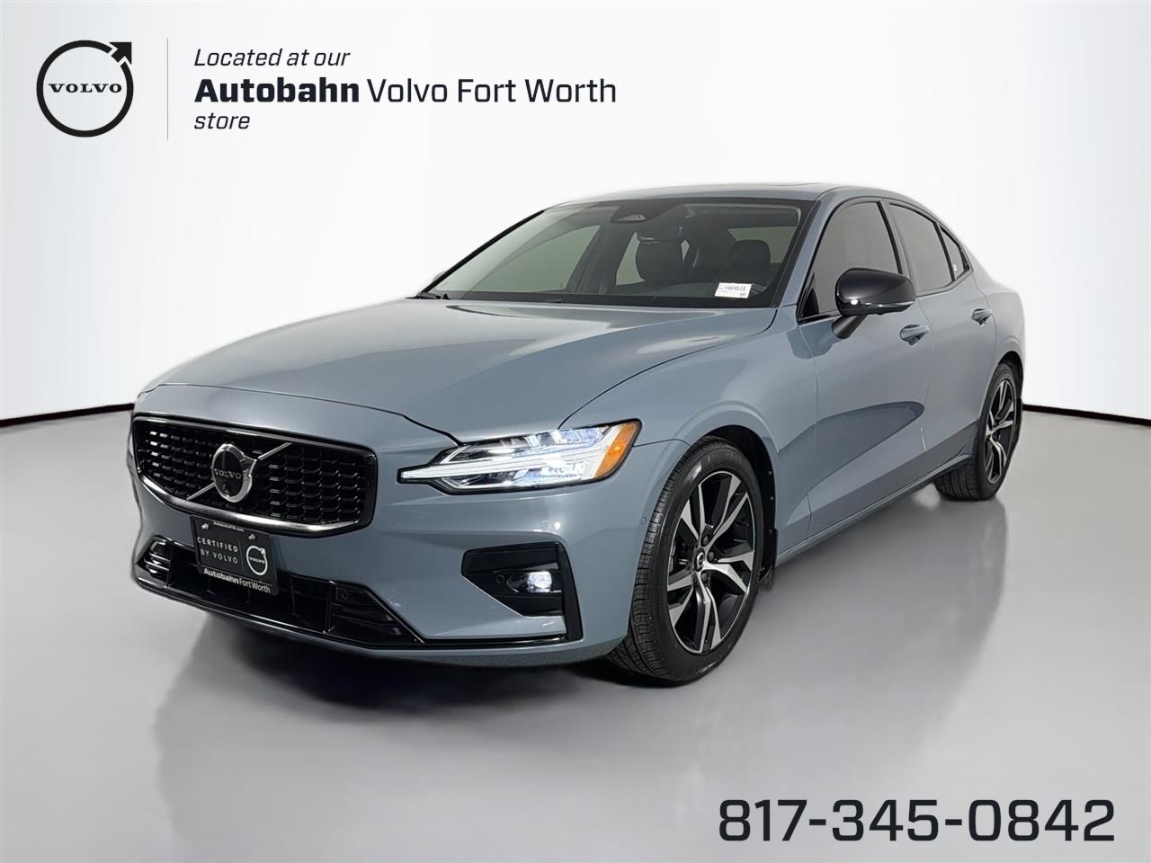 2024 Volvo S60 B5 Plus Dark Theme FWD