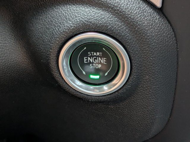 Used 2019 Pacific Blue Metallic GMC SLT image 27