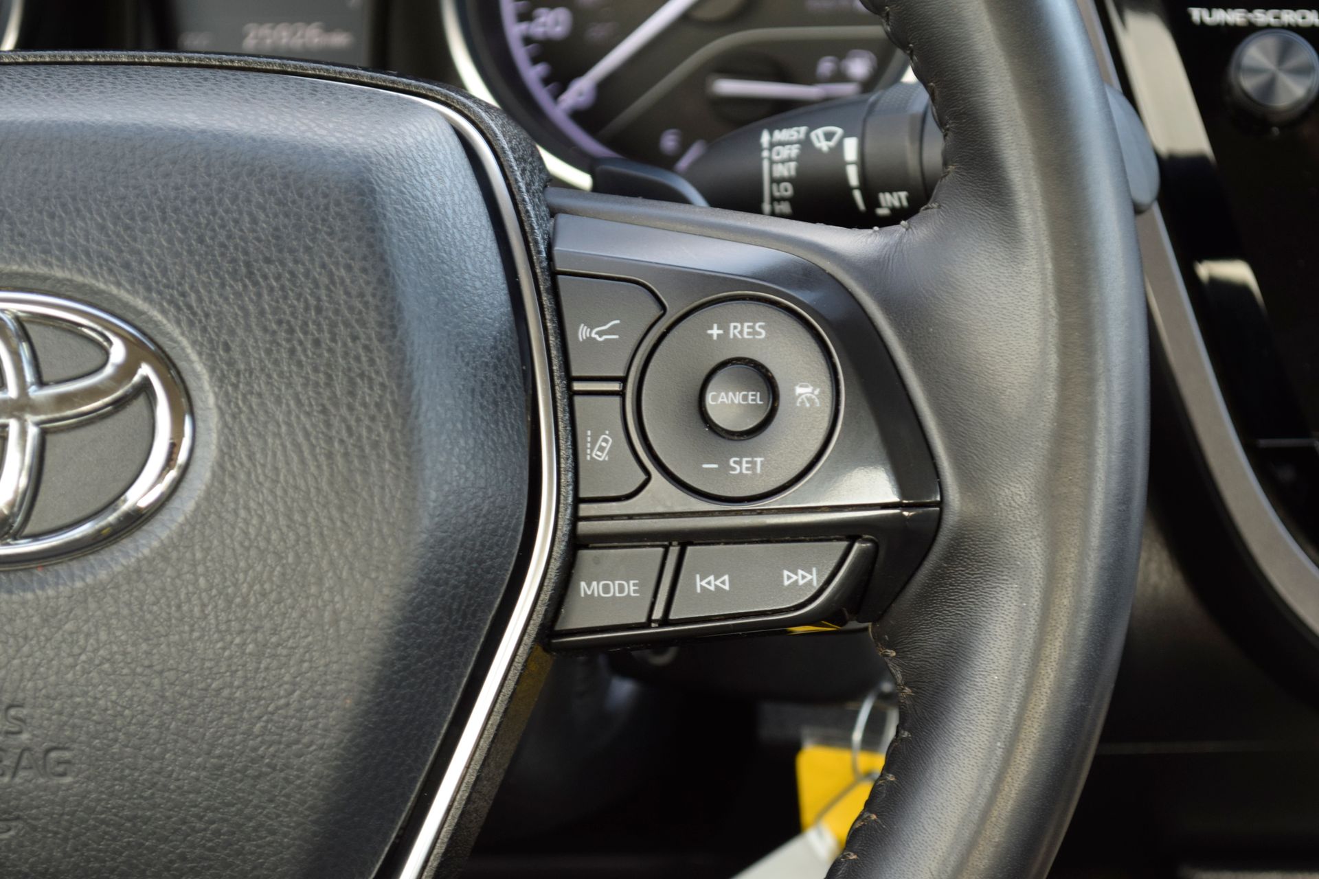 2019 Toyota Camry SE - 7