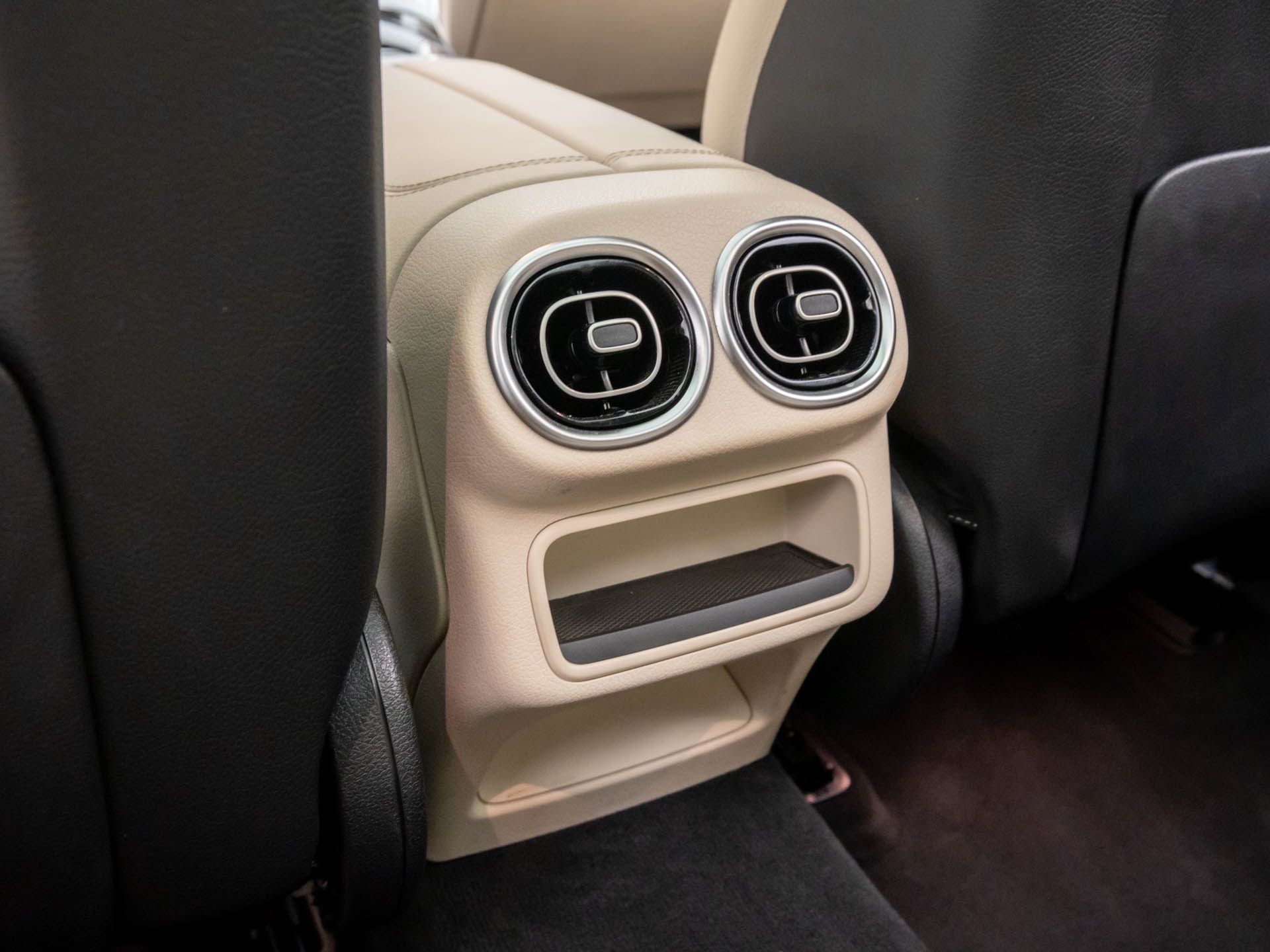 2023 Mercedes-Benz GLC GLC 300 photo