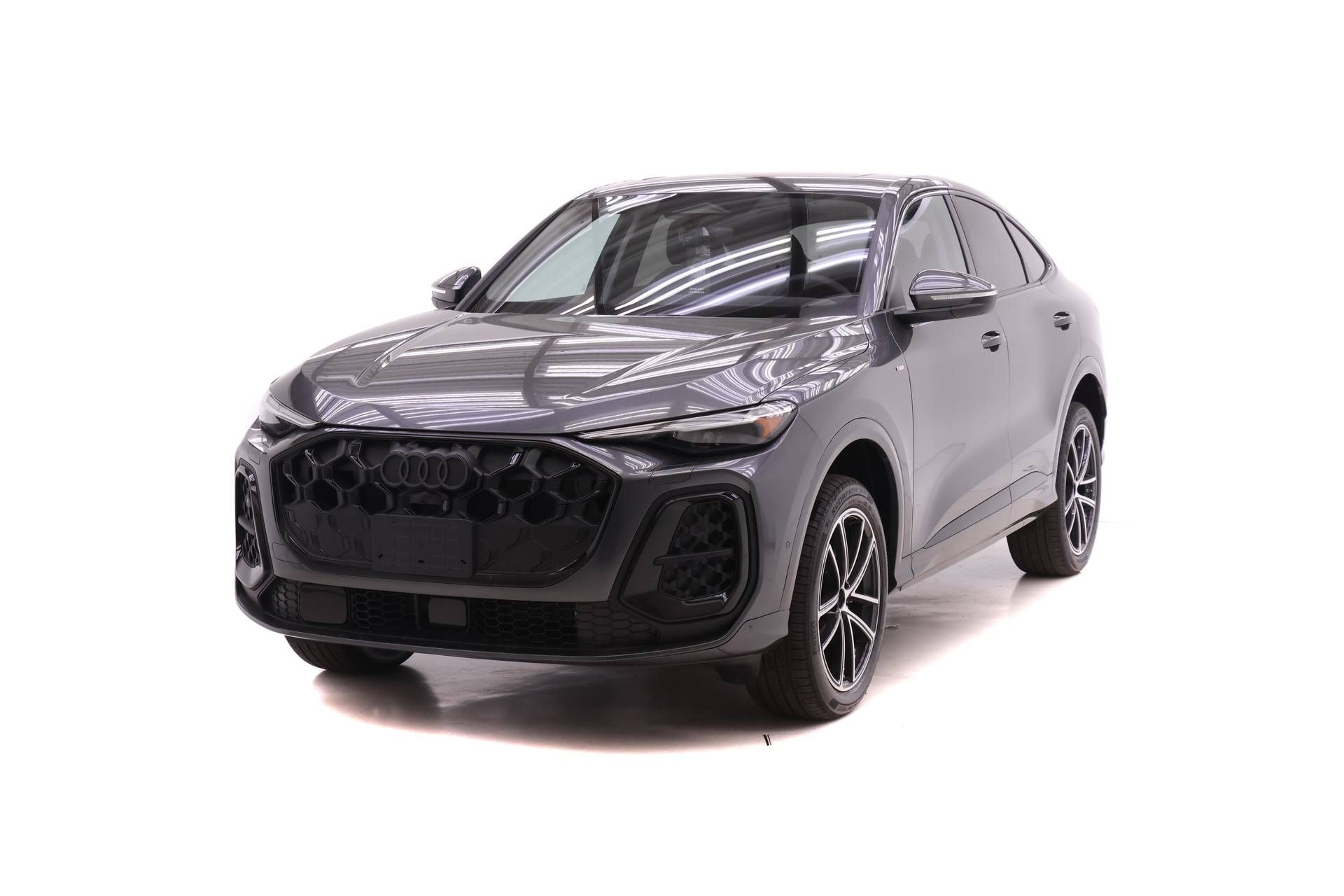 Daytona Gray Pearl Effect 2026 Audi Q5 Sportback quattro Premium Plus TFSI Sedan All-Wheel Drive 7-Speed Automatic