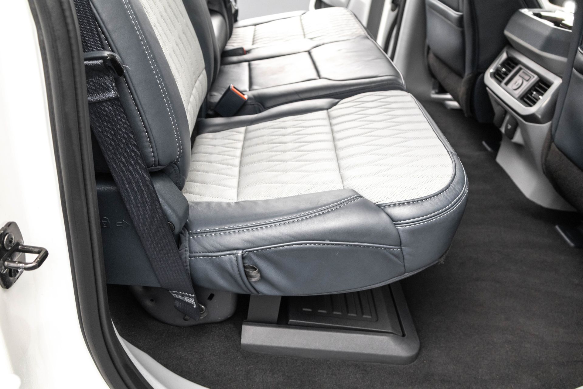 2024 FORD F-350 - Image 37