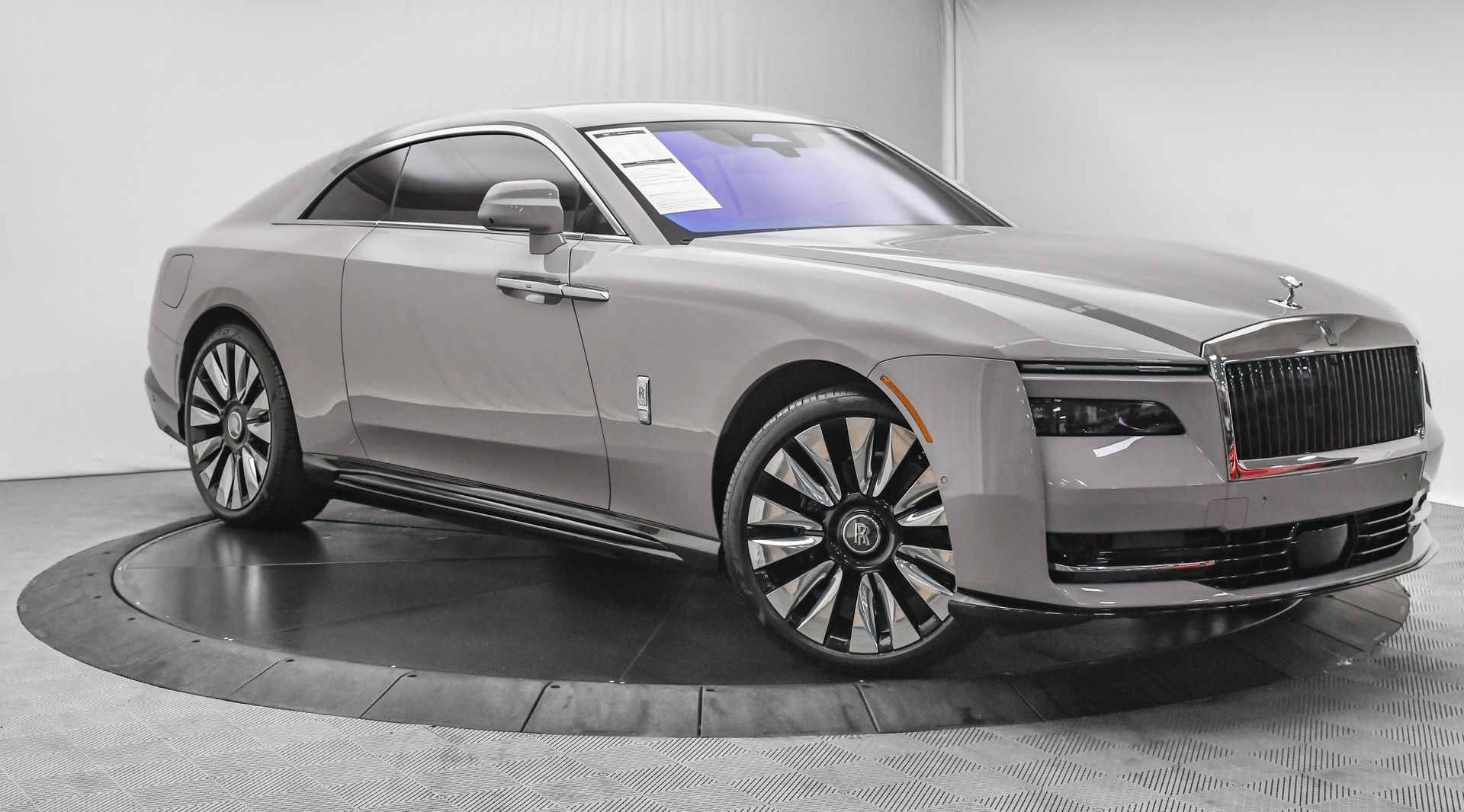 2024 Rolls-Royce Spectre 